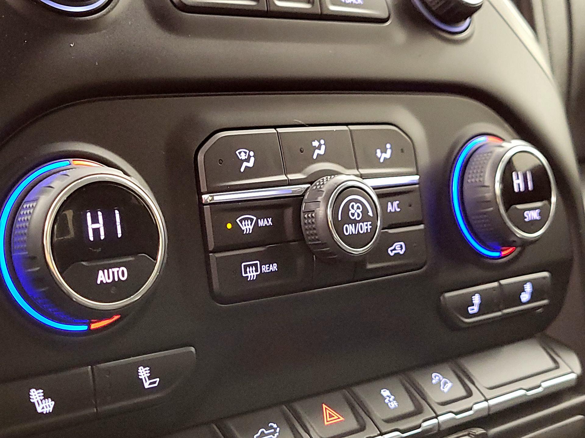 Thumbnail: 2022 Chevrolet Silverado 1500 - 16