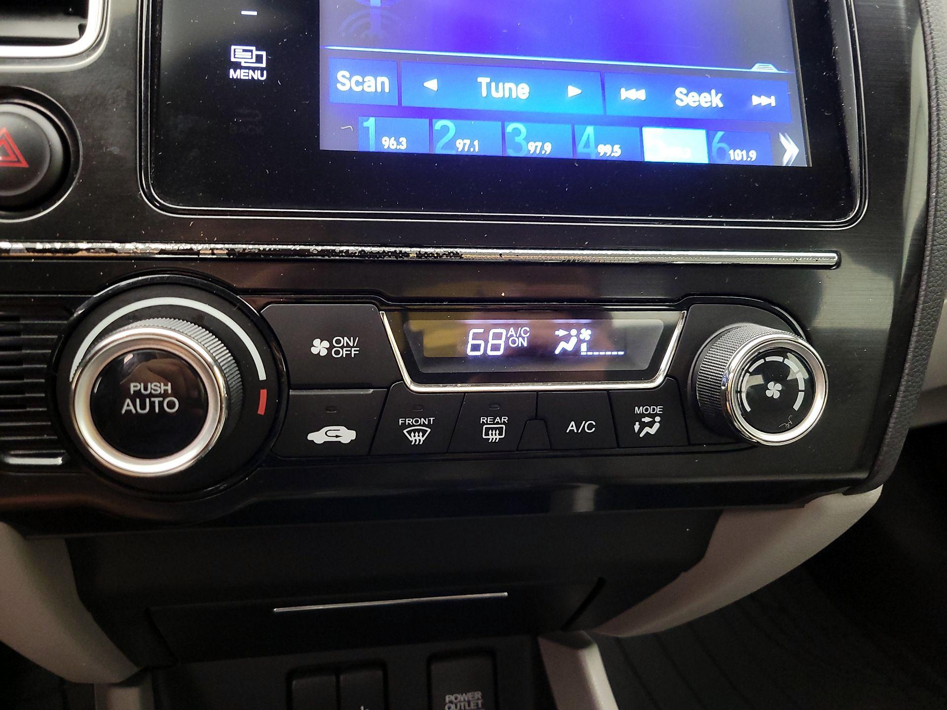 Thumbnail: 2015 Honda Civic - 16