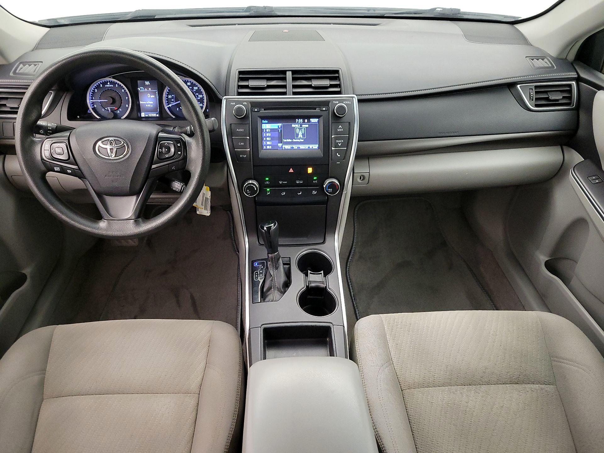 Thumbnail: 2017 Toyota Camry - 9