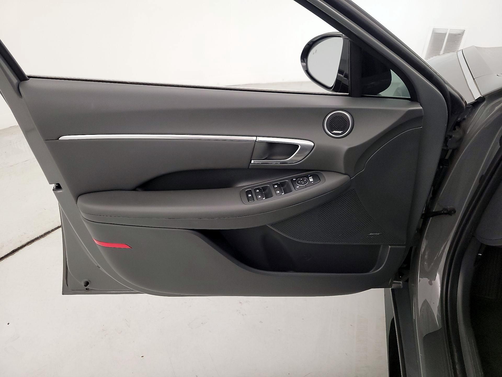 Thumbnail: 2022 Hyundai Sonata - 12