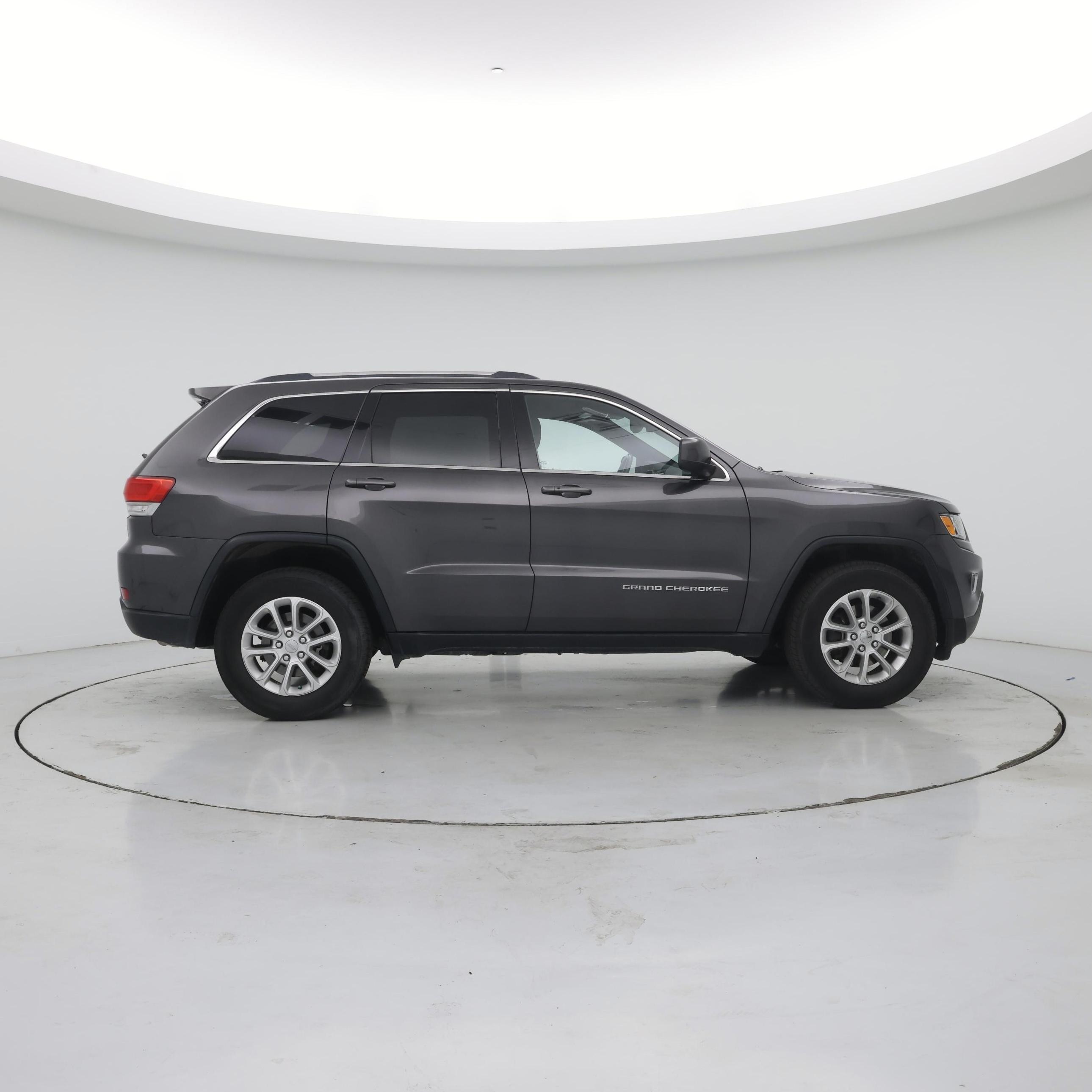 Thumbnail: 2015 Jeep Grand Cherokee - 7