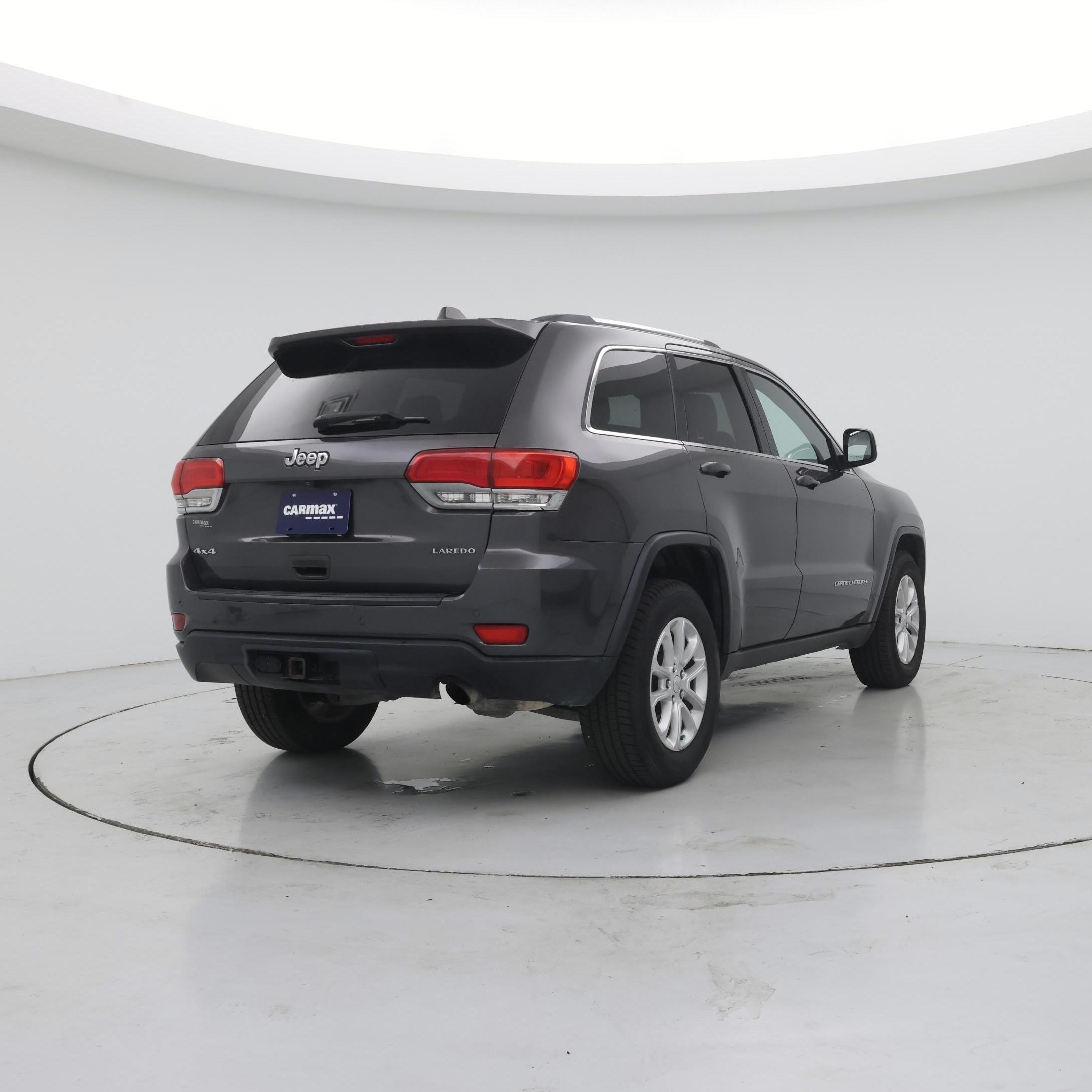 Thumbnail: 2015 Jeep Grand Cherokee - 8