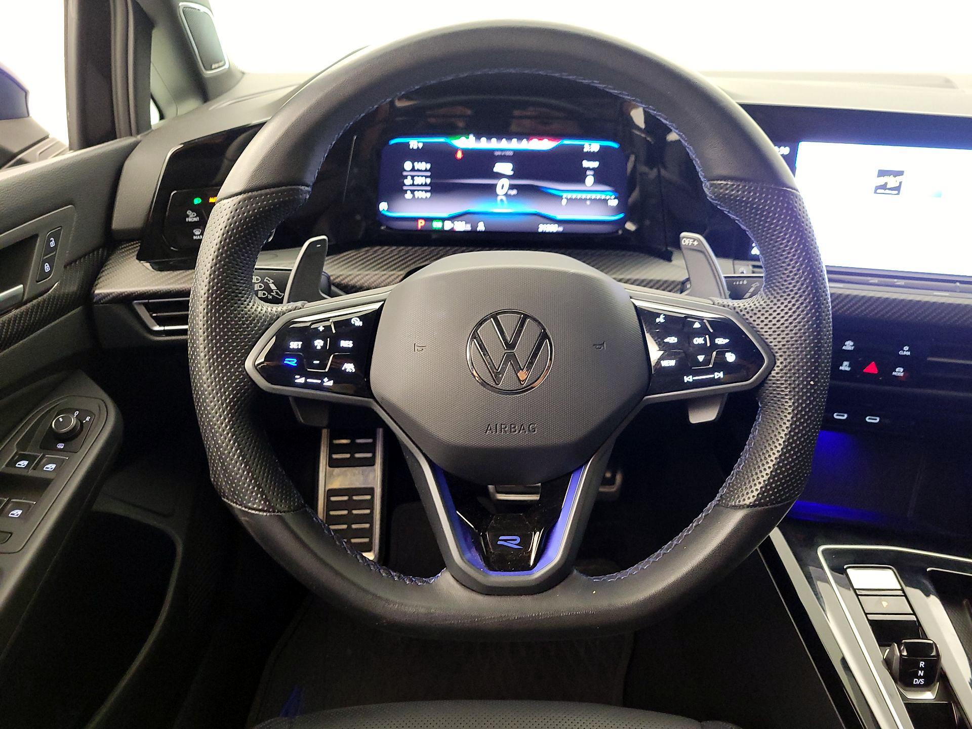 Thumbnail: 2023 Volkswagen Golf - 10