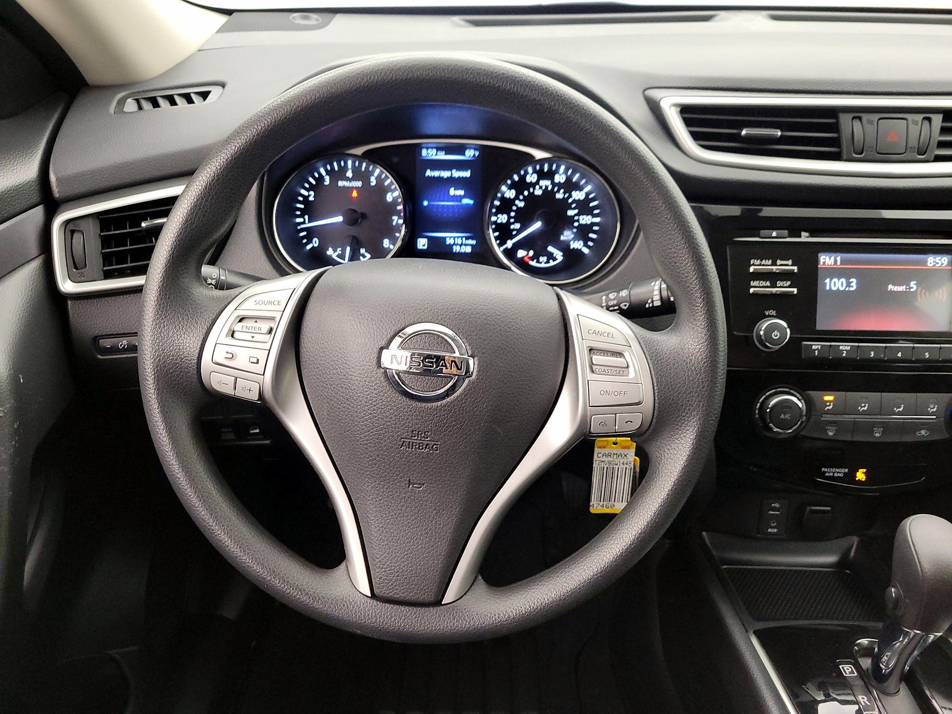 Thumbnail: 2016 Nissan Rogue - 10