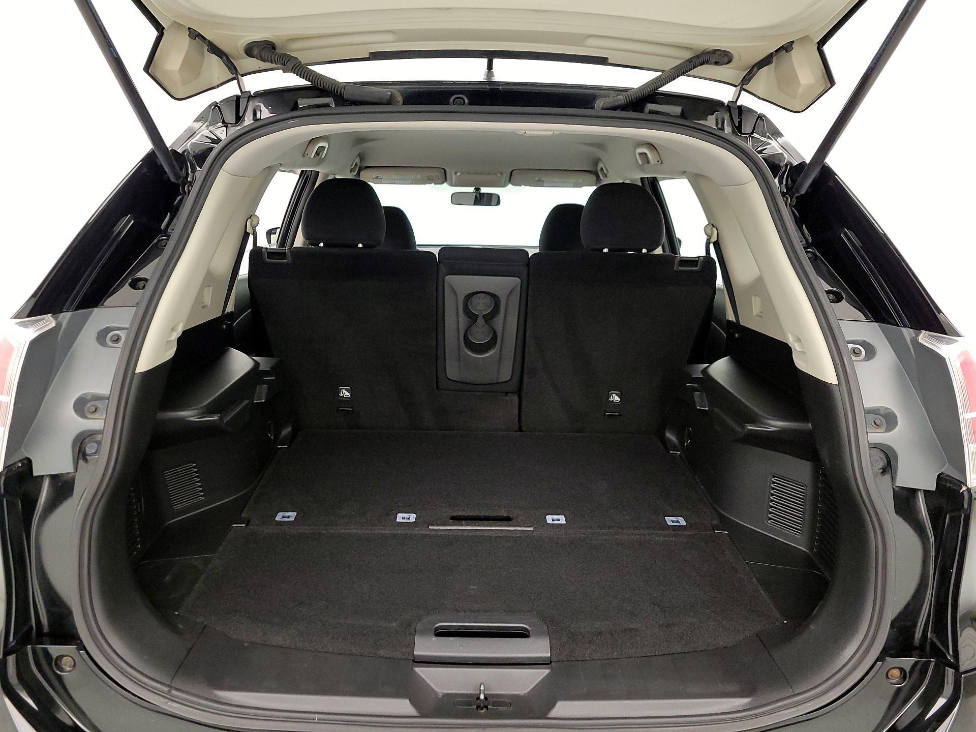 Thumbnail: 2016 Nissan Rogue - 20