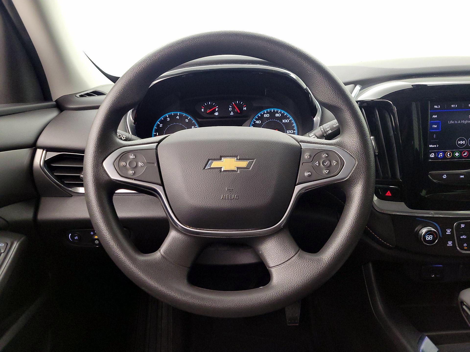 Thumbnail: 2021 Chevrolet Traverse - 10