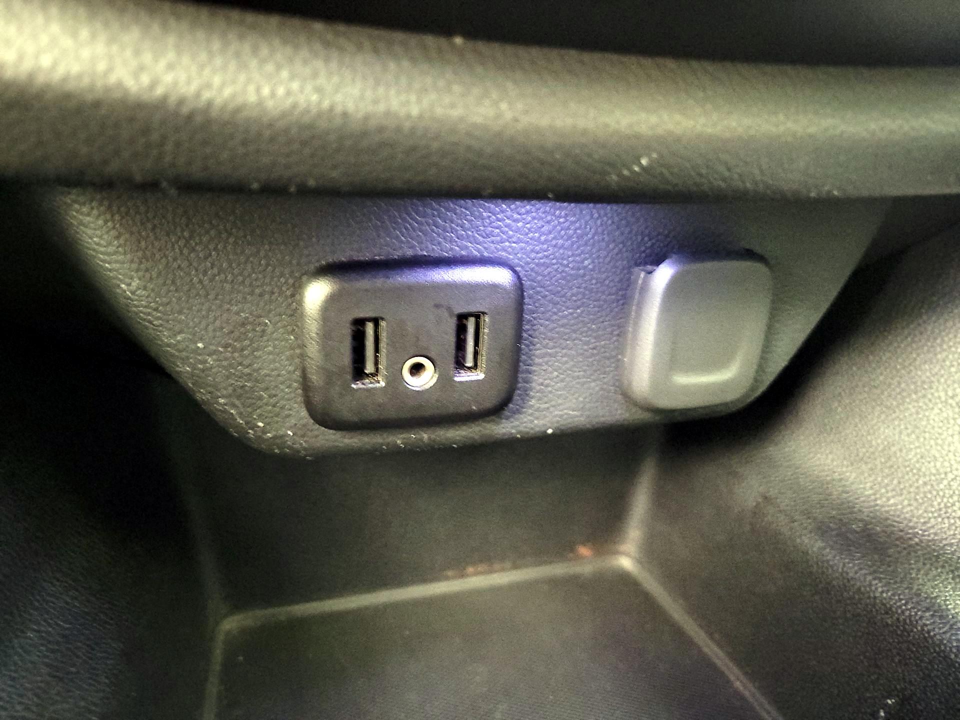 Thumbnail: 2021 Chevrolet Traverse - 18