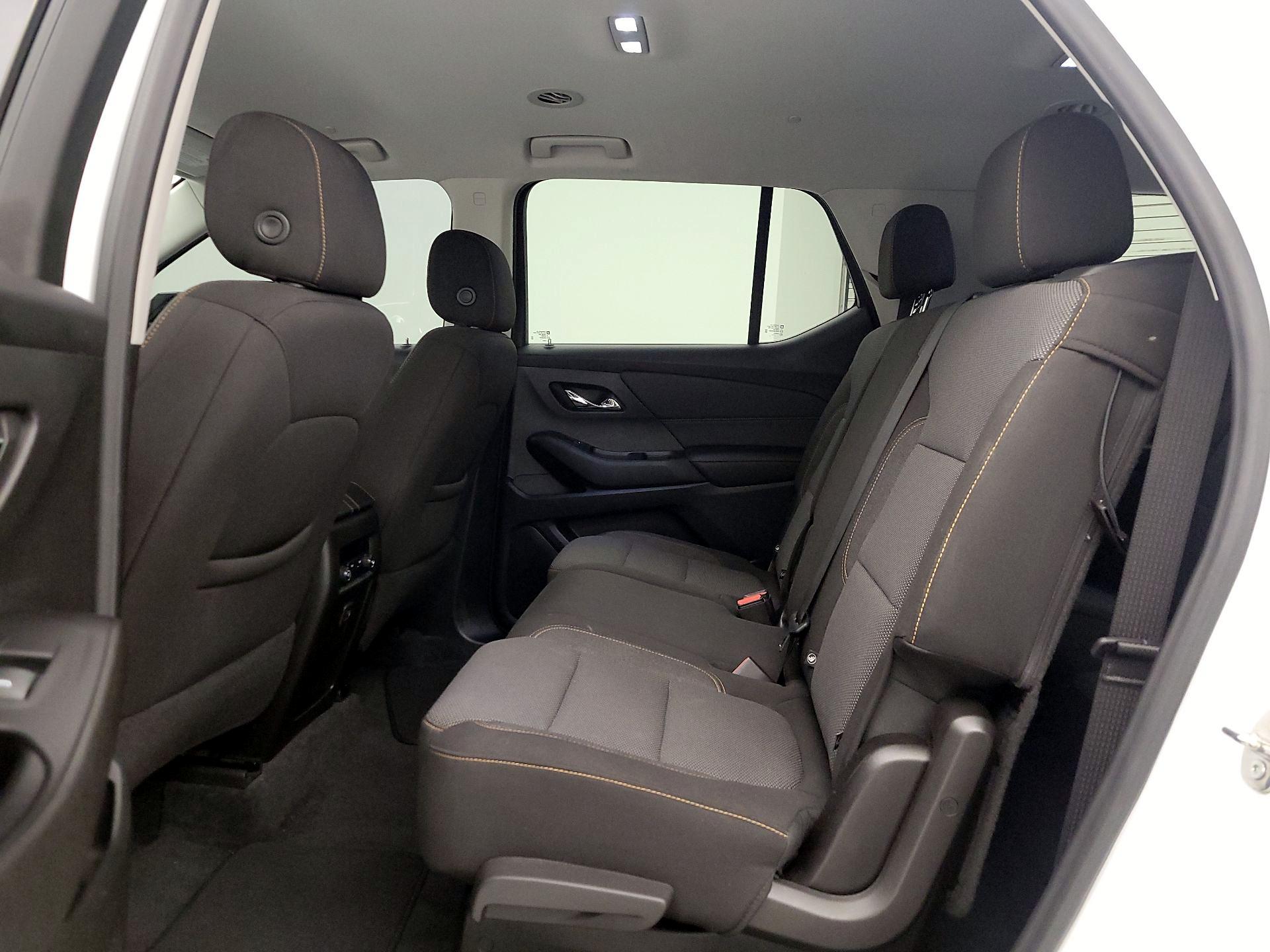 Thumbnail: 2021 Chevrolet Traverse - 19