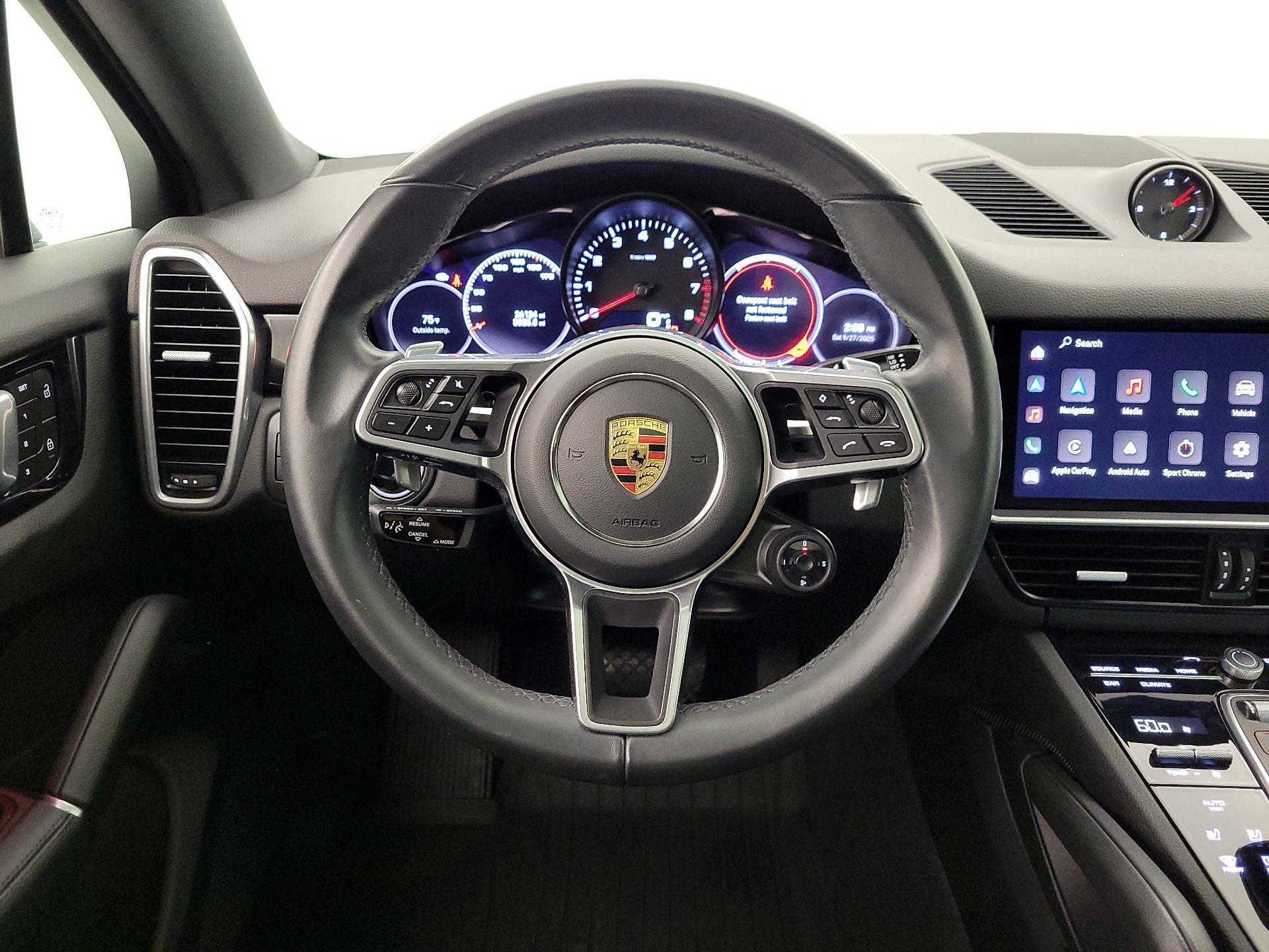 Thumbnail: 2023 Porsche Cayenne - 10