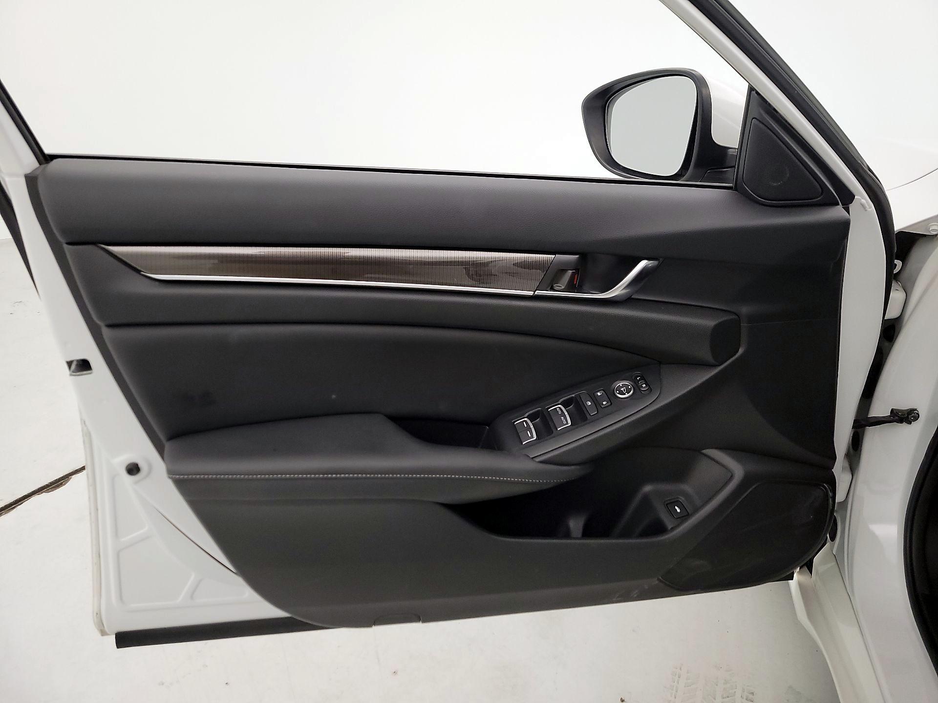 Thumbnail: 2019 Honda Accord - 12