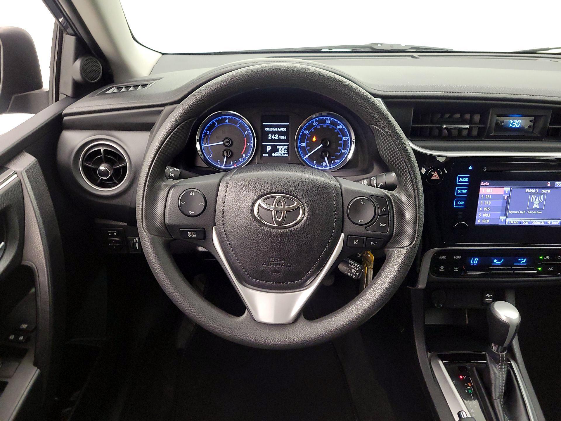 Thumbnail: 2019 Toyota Corolla - 10