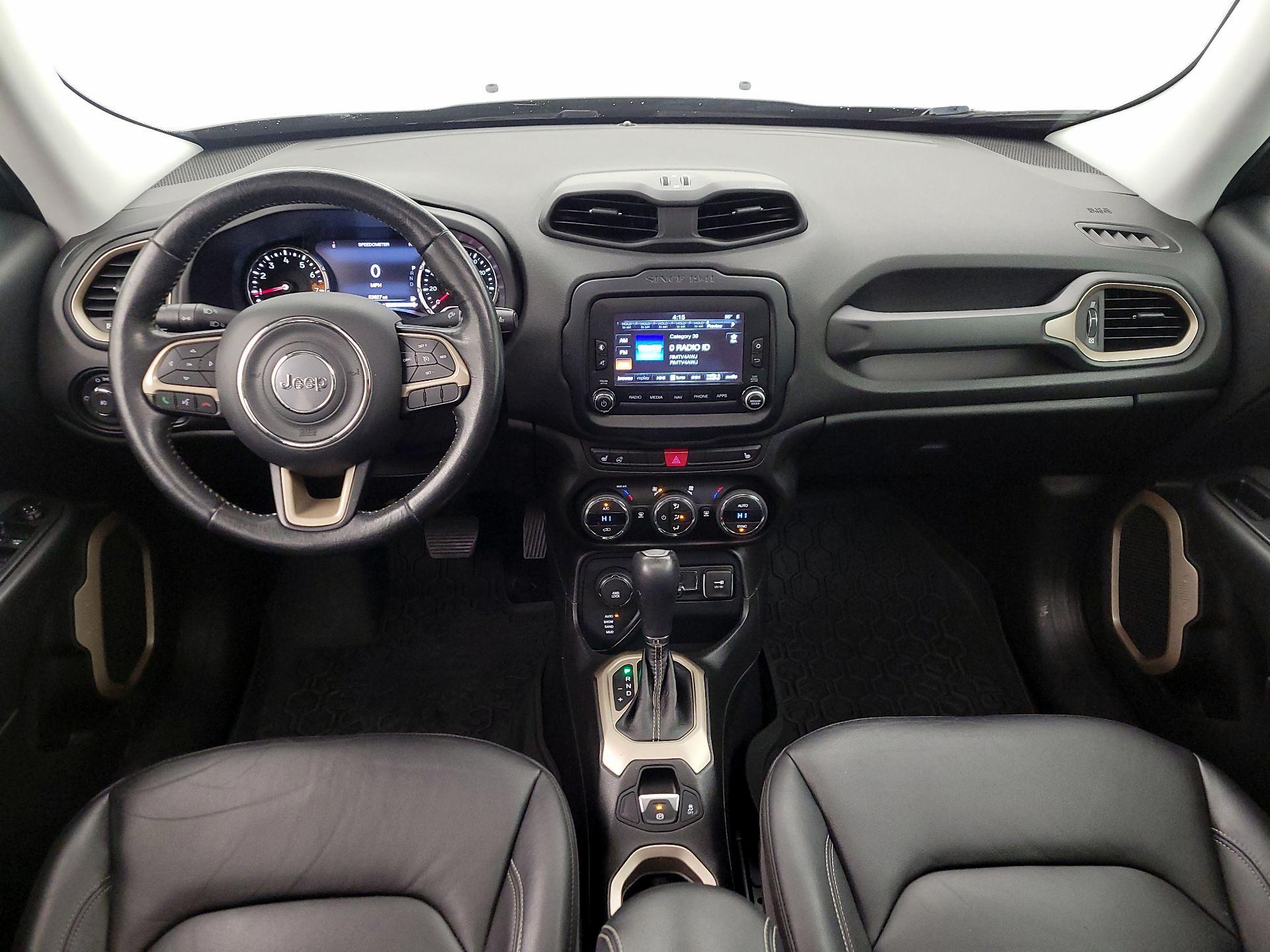 Thumbnail: 2016 Jeep Renegade - 9