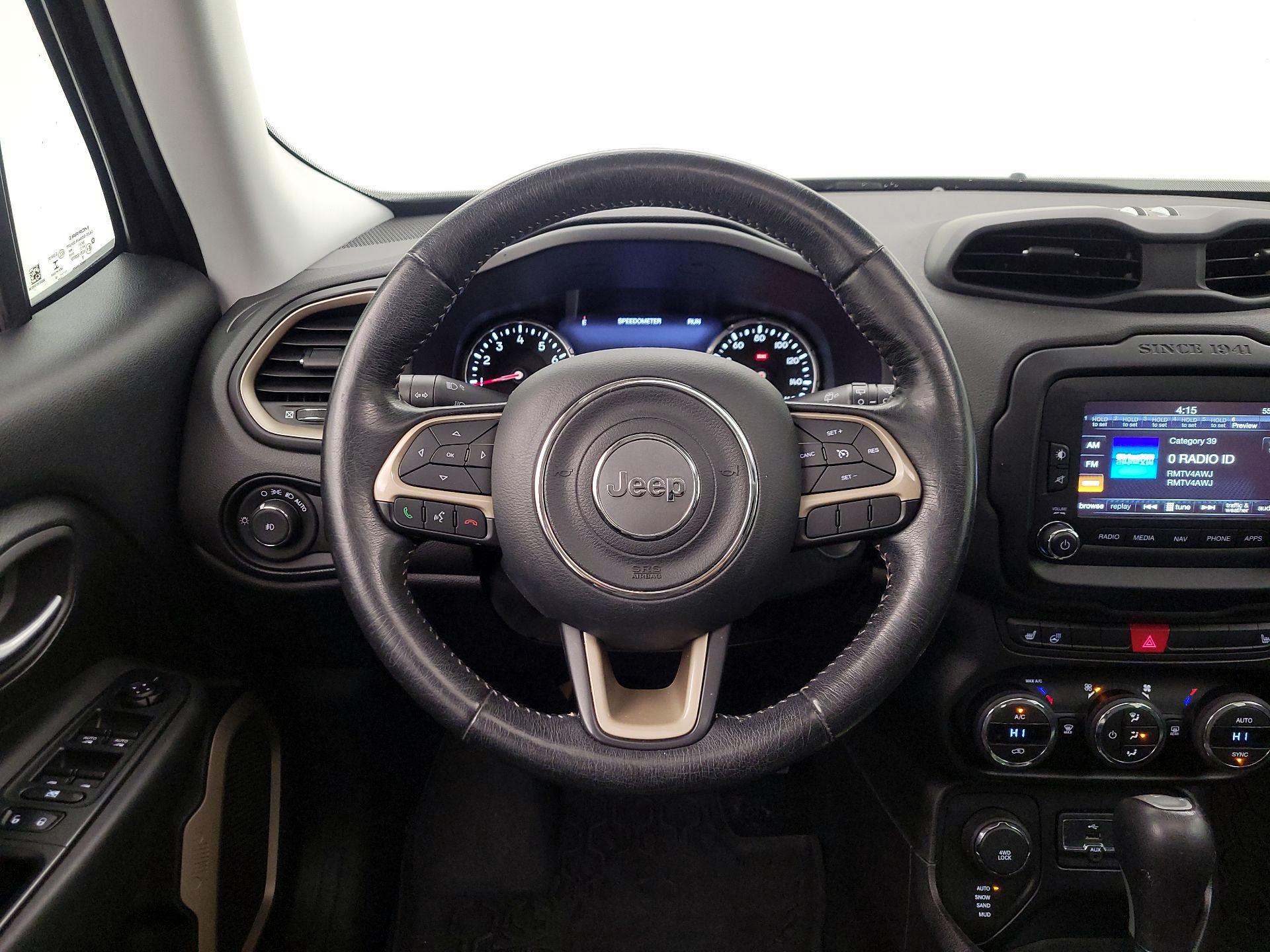 Thumbnail: 2016 Jeep Renegade - 10