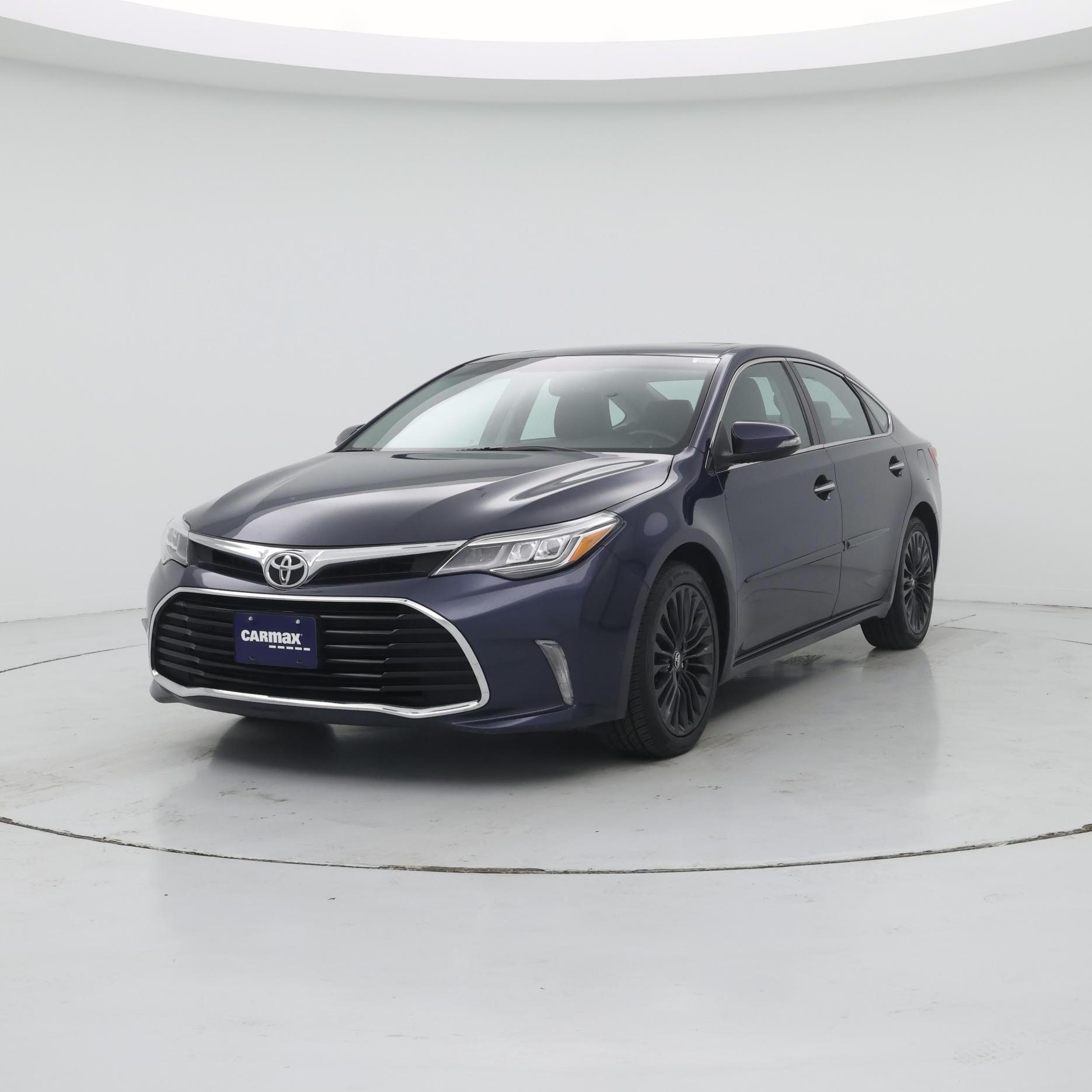 Thumbnail: 2016 Toyota Avalon - 4