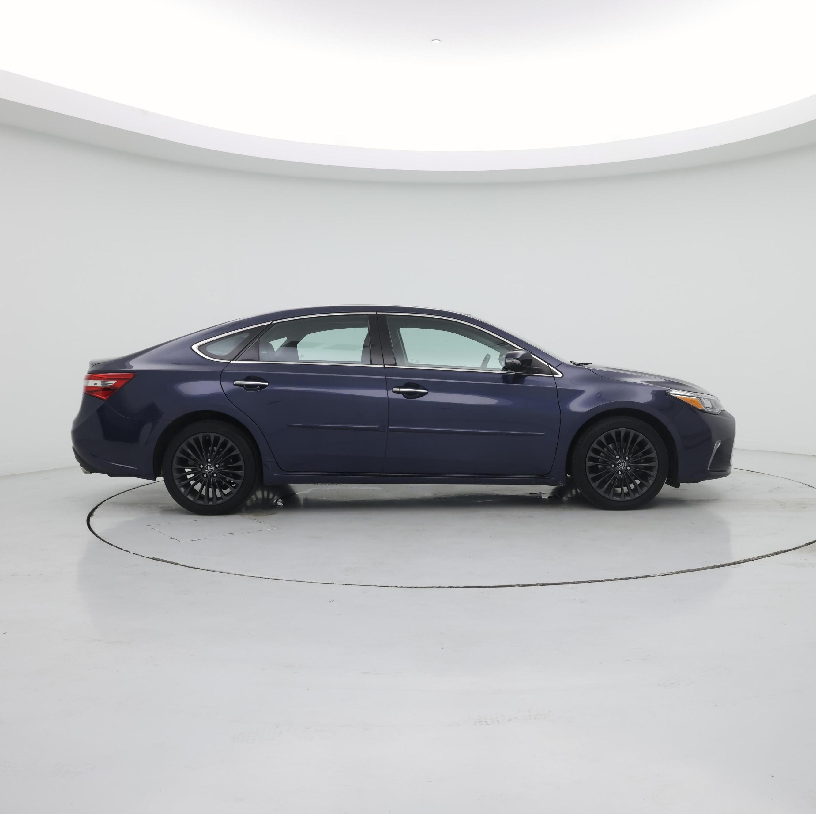 Thumbnail: 2016 Toyota Avalon - 7