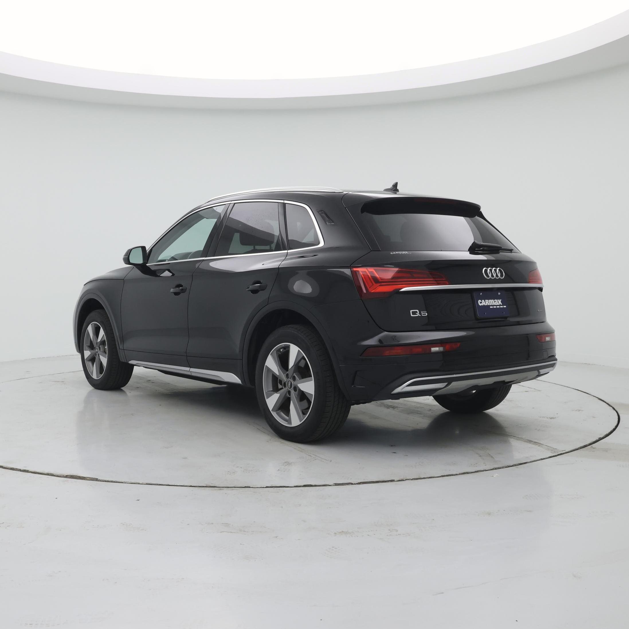 Thumbnail: 2023 Audi Q5 - 2