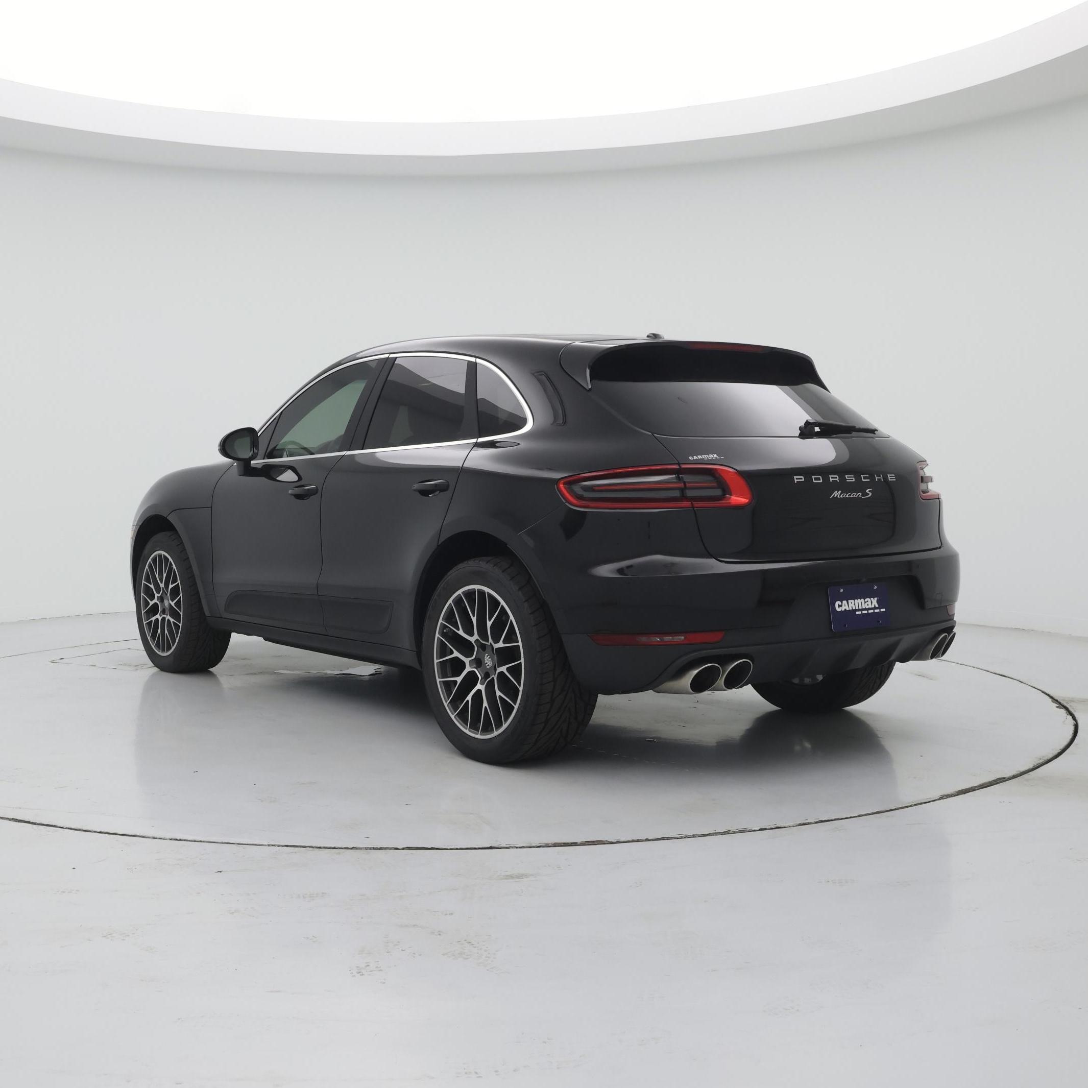 Thumbnail: 2015 Porsche Macan - 2