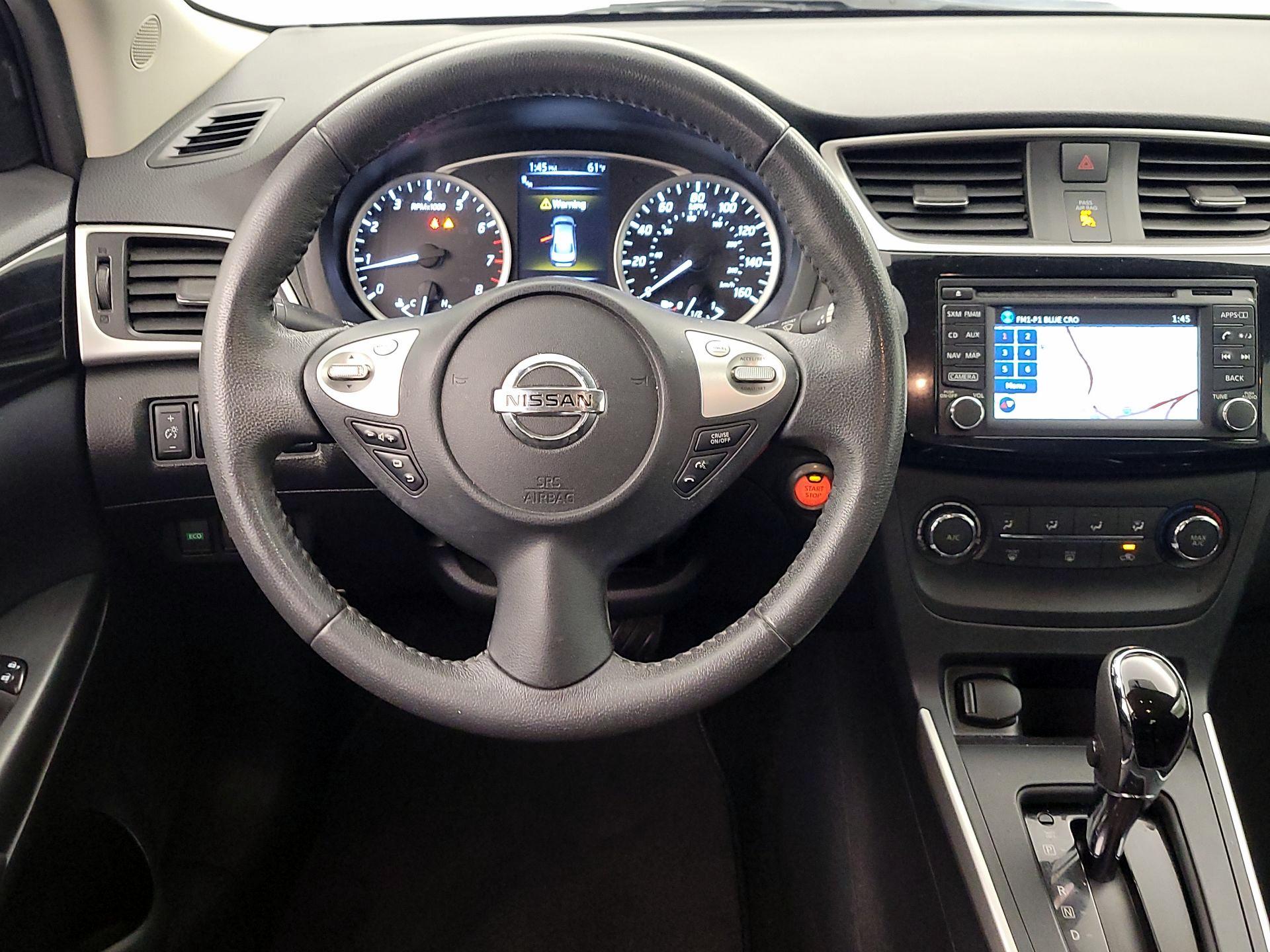 Thumbnail: 2017 Nissan Sentra - 10