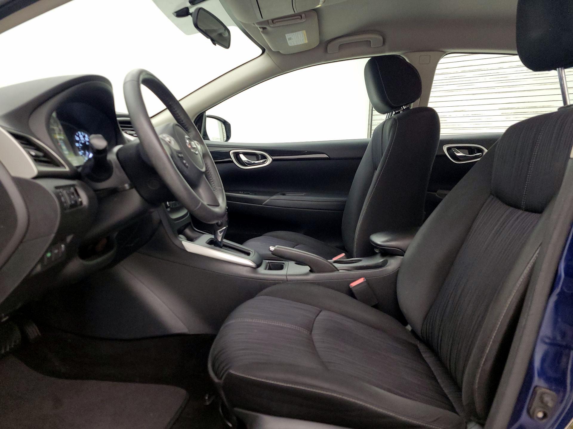 Thumbnail: 2017 Nissan Sentra - 11