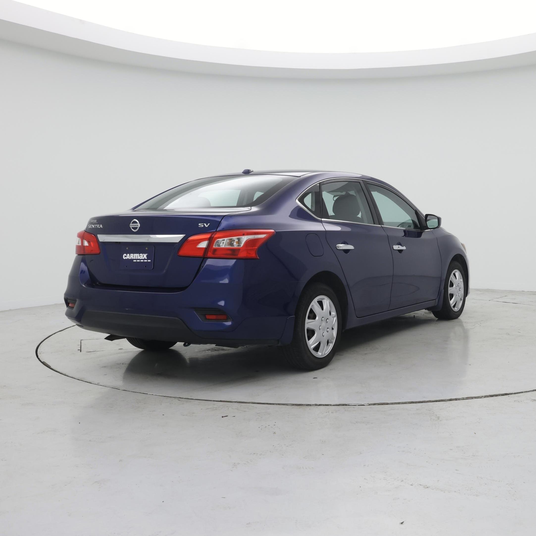 Thumbnail: 2017 Nissan Sentra - 8