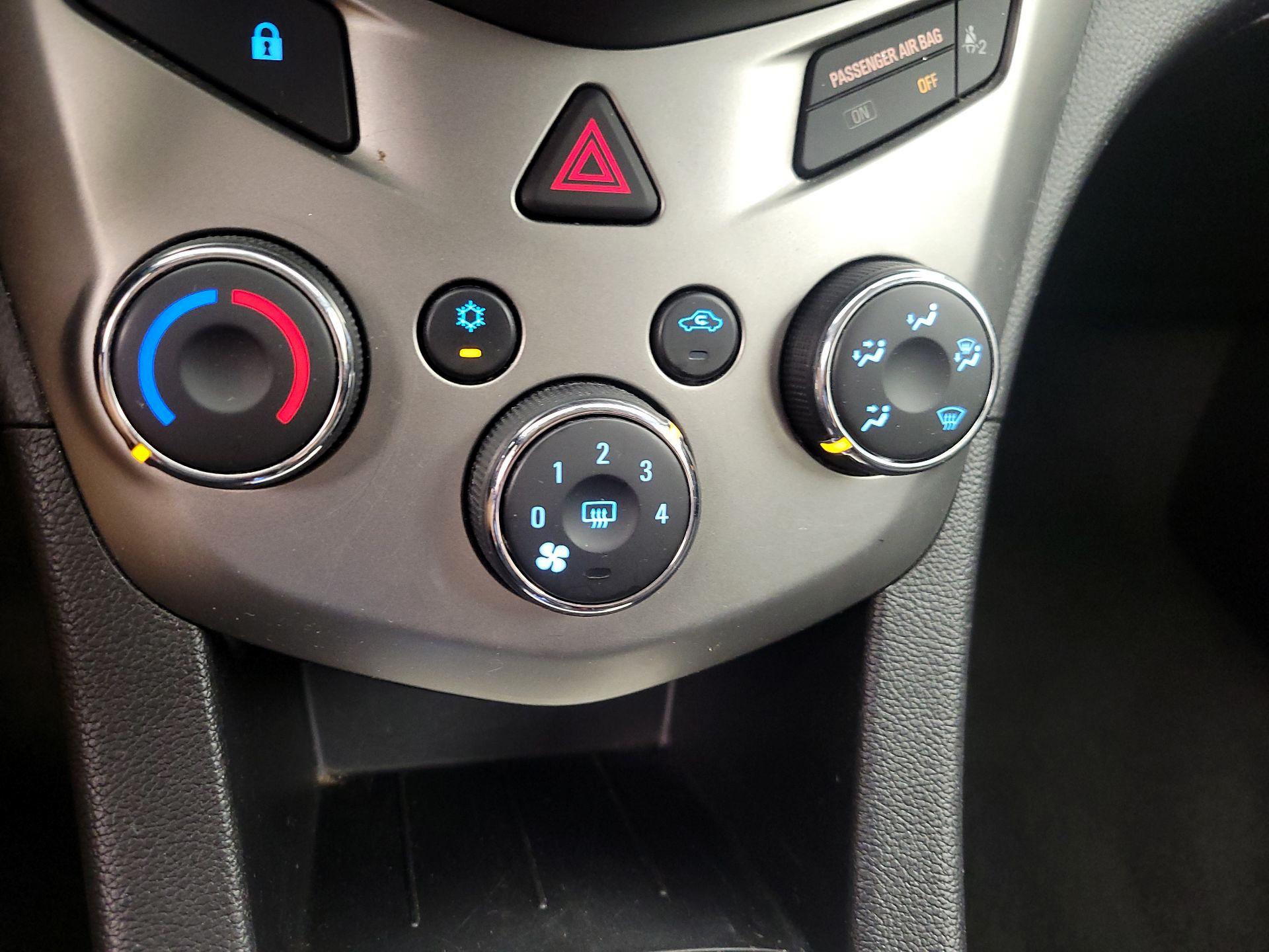Thumbnail: 2015 Chevrolet Sonic - 15