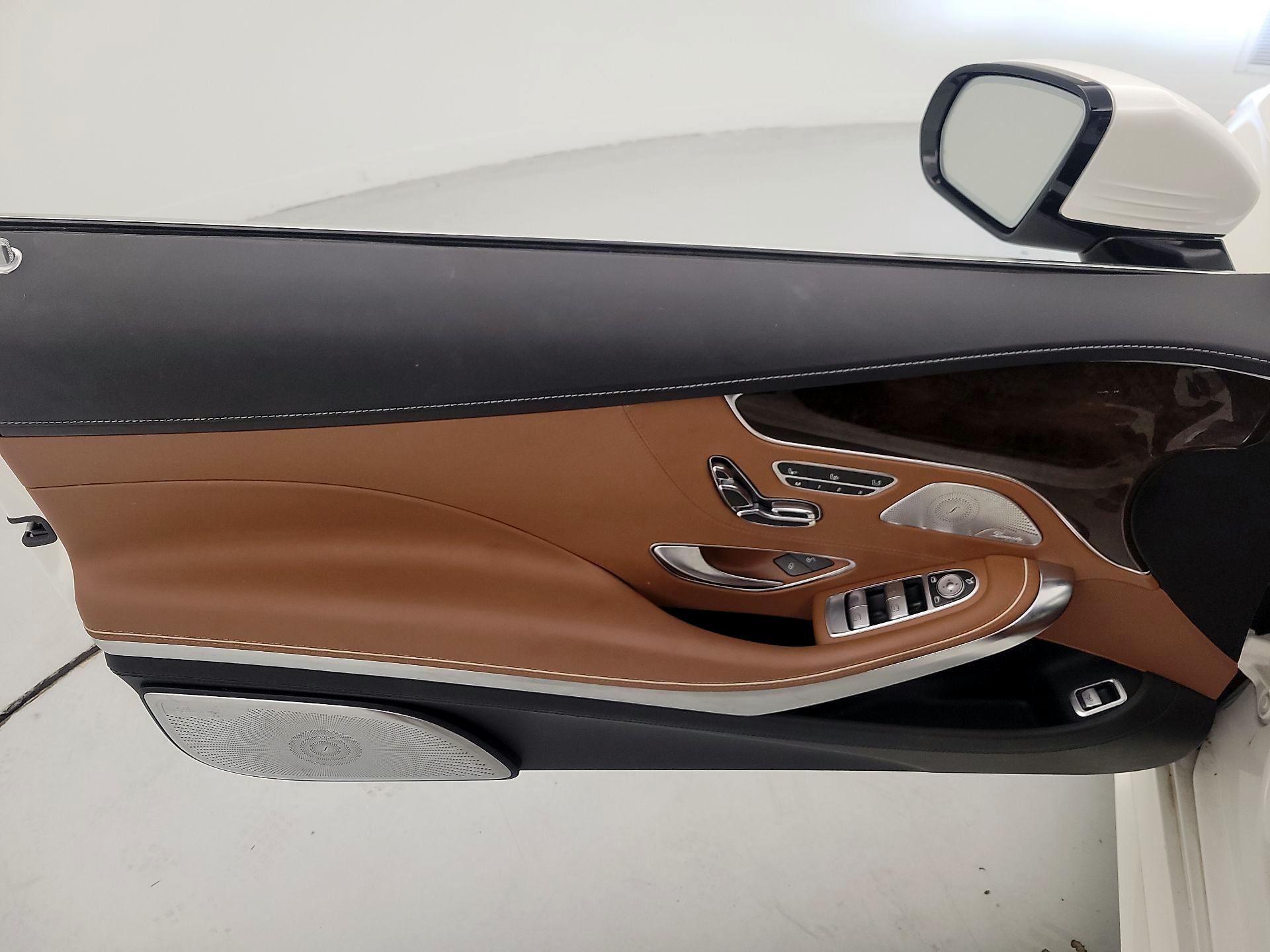 Thumbnail: 2015 Mercedes-Benz S-Class - 12