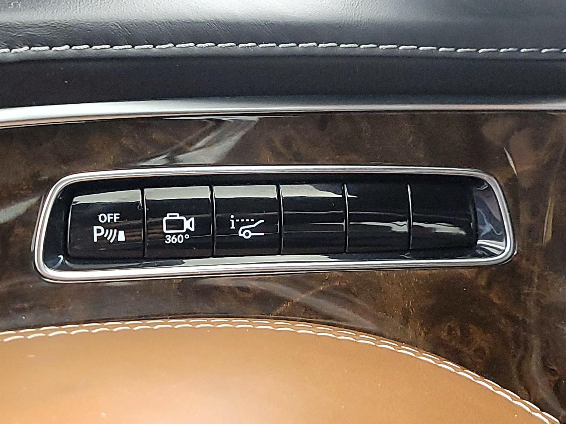 Thumbnail: 2015 Mercedes-Benz S-Class - 13