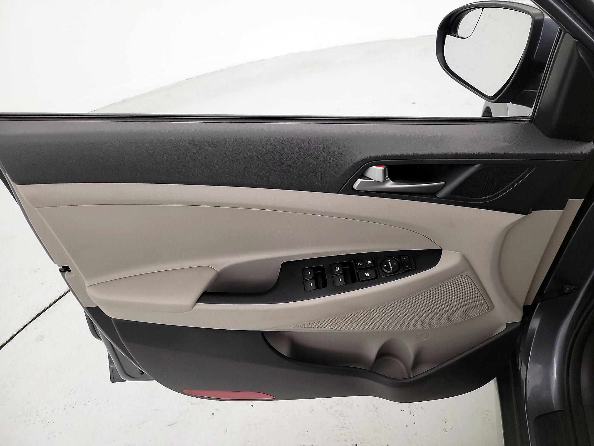 Thumbnail: 2018 Hyundai Tucson - 12