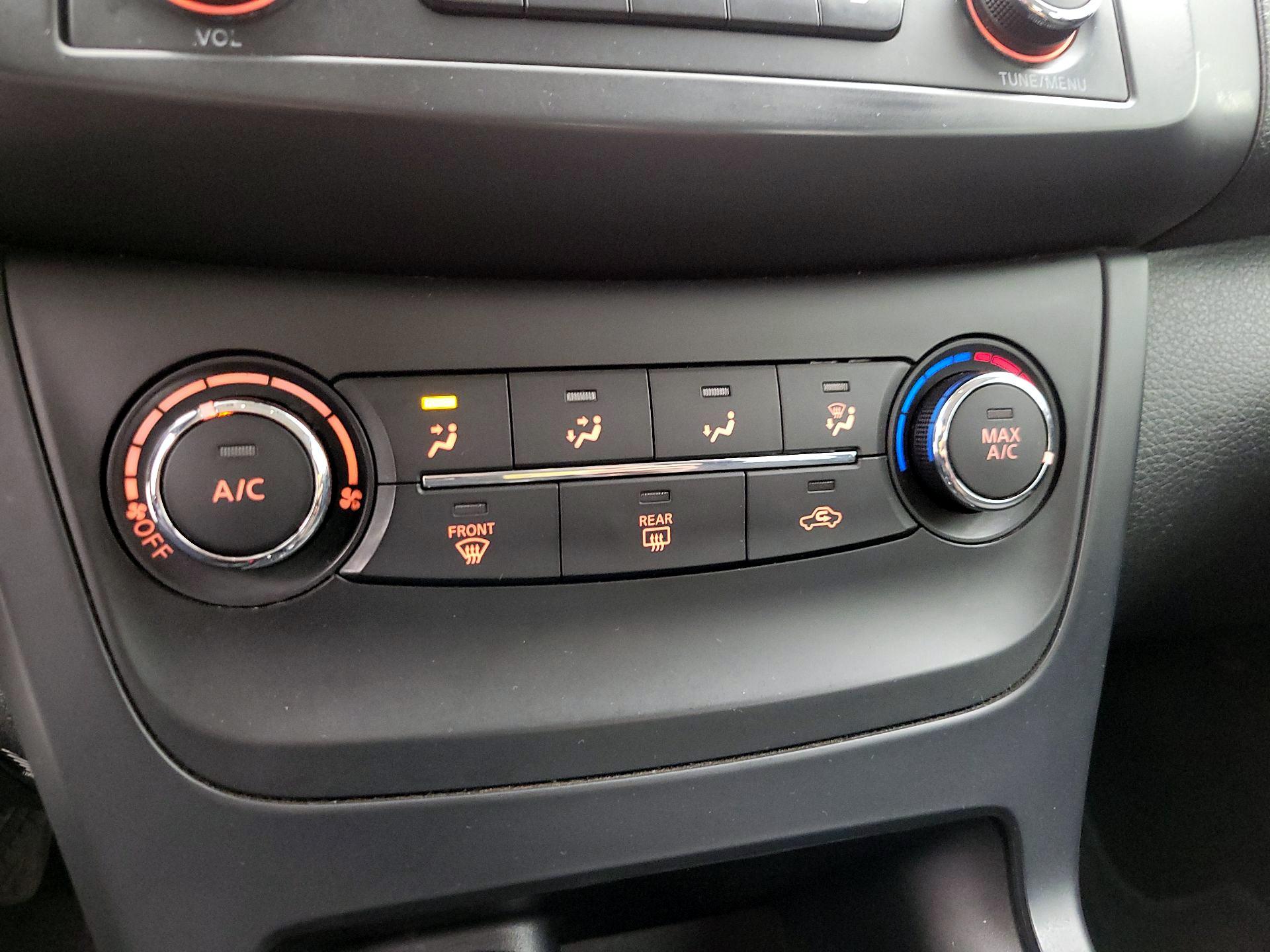 Thumbnail: 2017 Nissan Sentra - 15