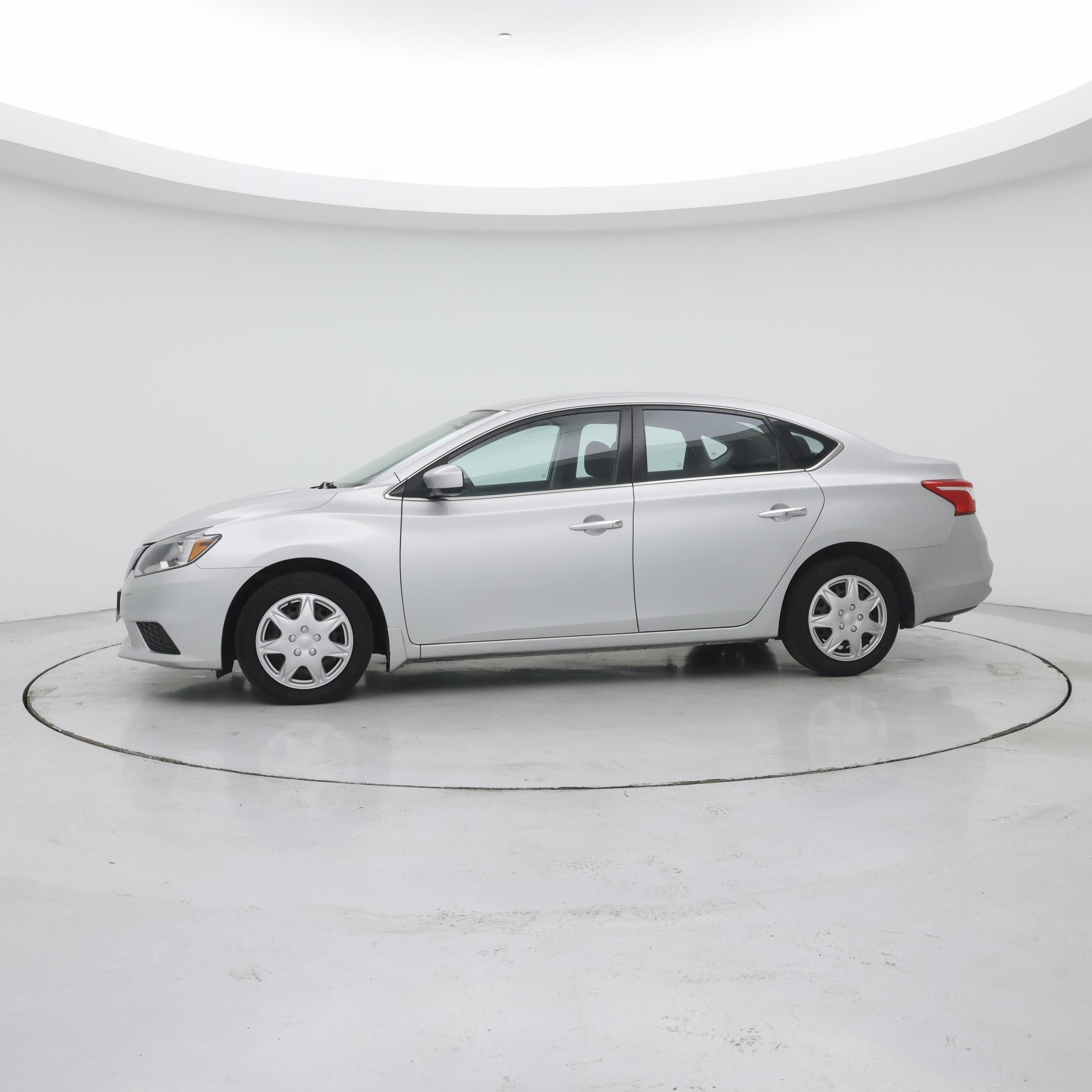 Thumbnail: 2017 Nissan Sentra - 3