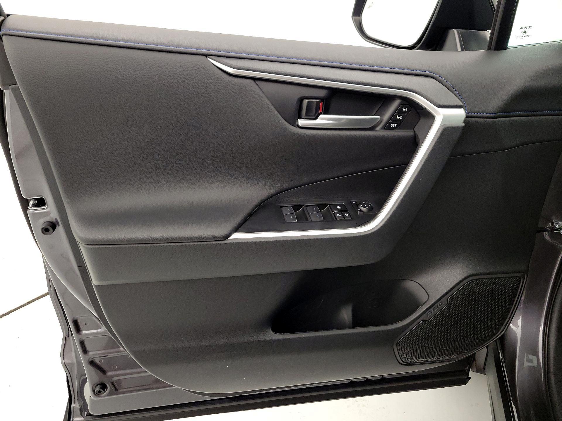 Thumbnail: 2024 Toyota RAV4 - 12