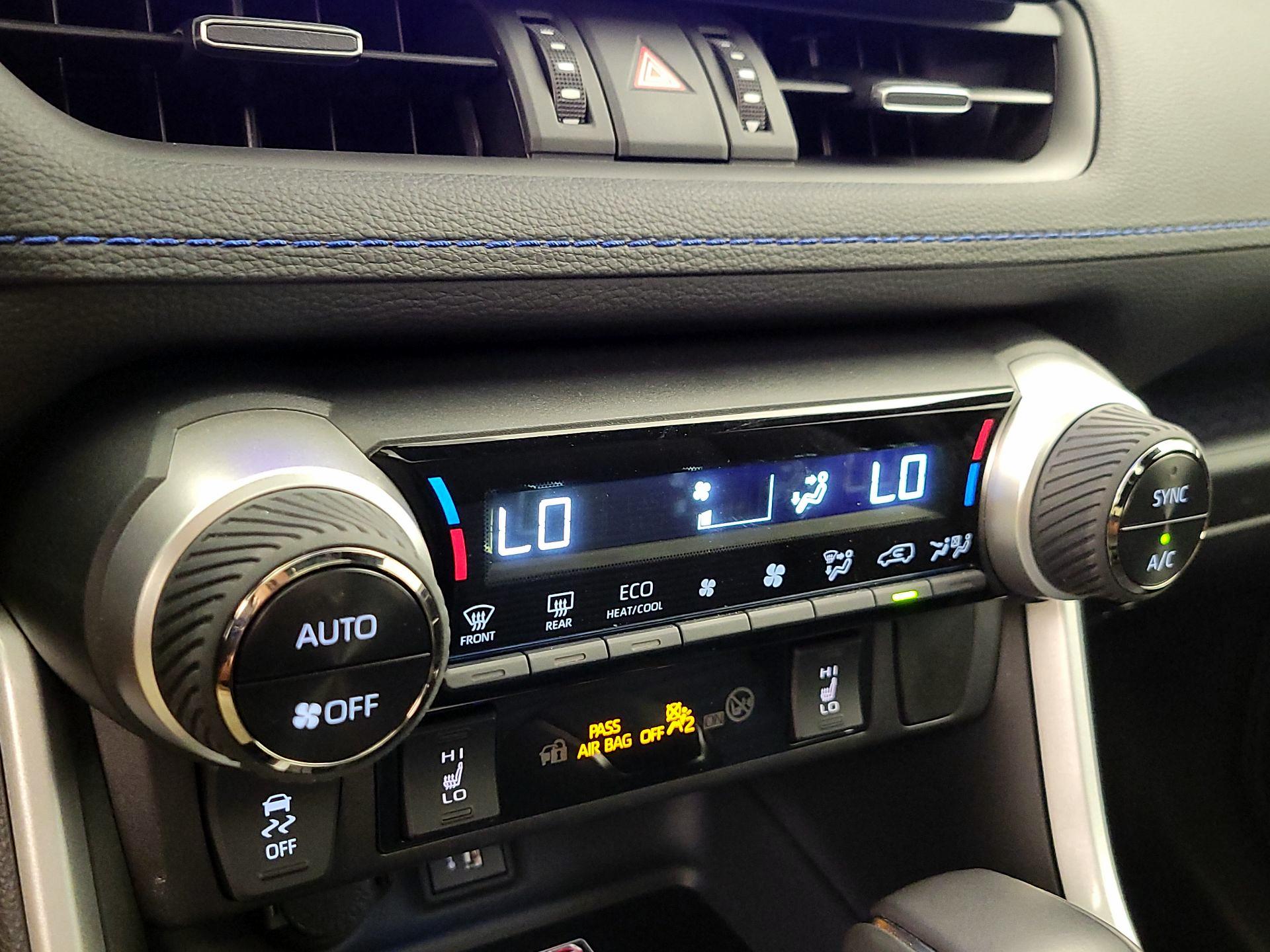 Thumbnail: 2024 Toyota RAV4 - 16