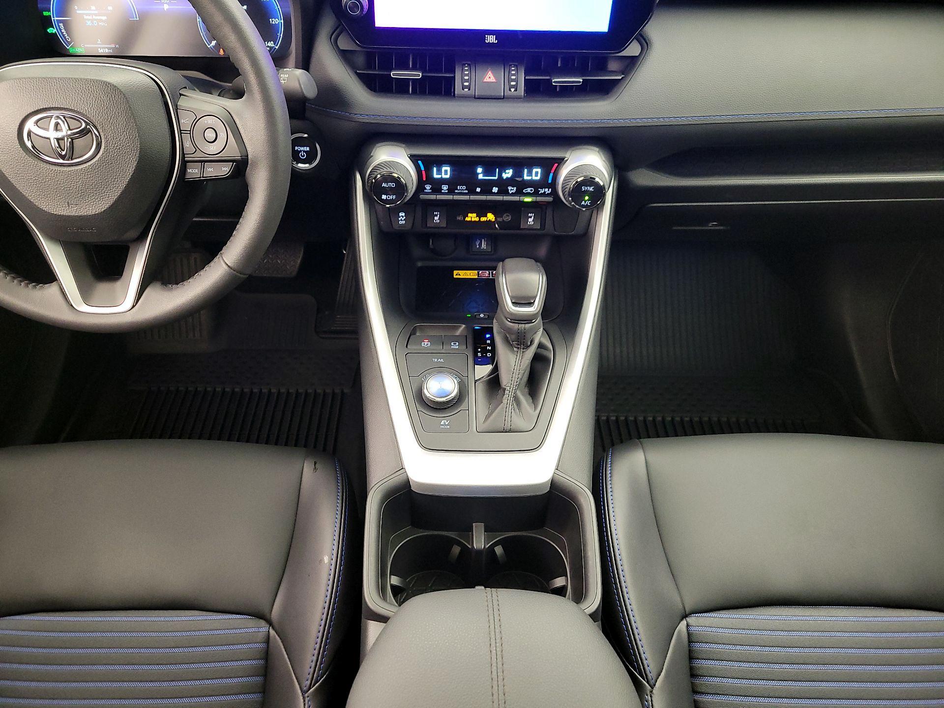 Thumbnail: 2024 Toyota RAV4 - 17