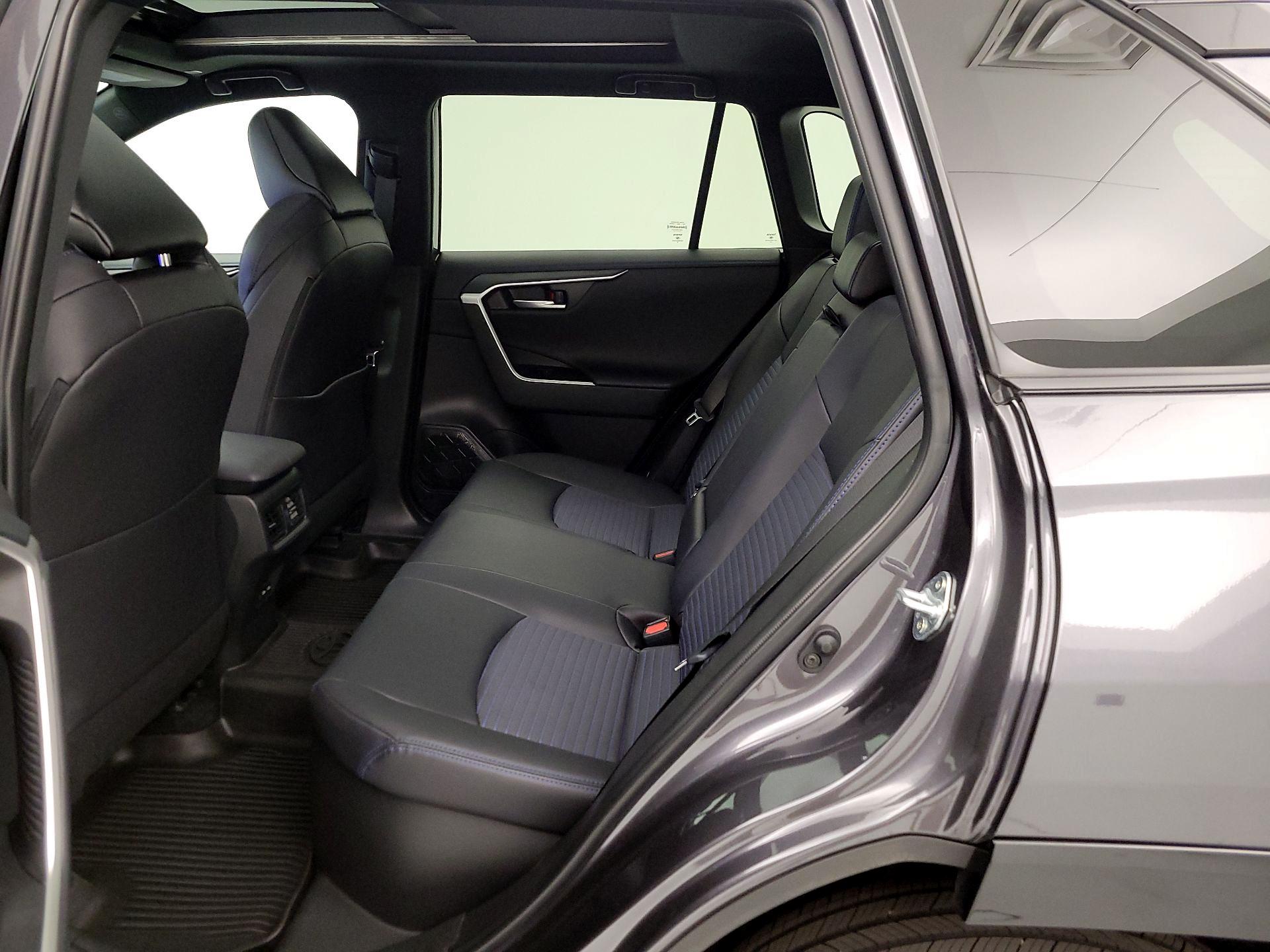 Thumbnail: 2024 Toyota RAV4 - 20