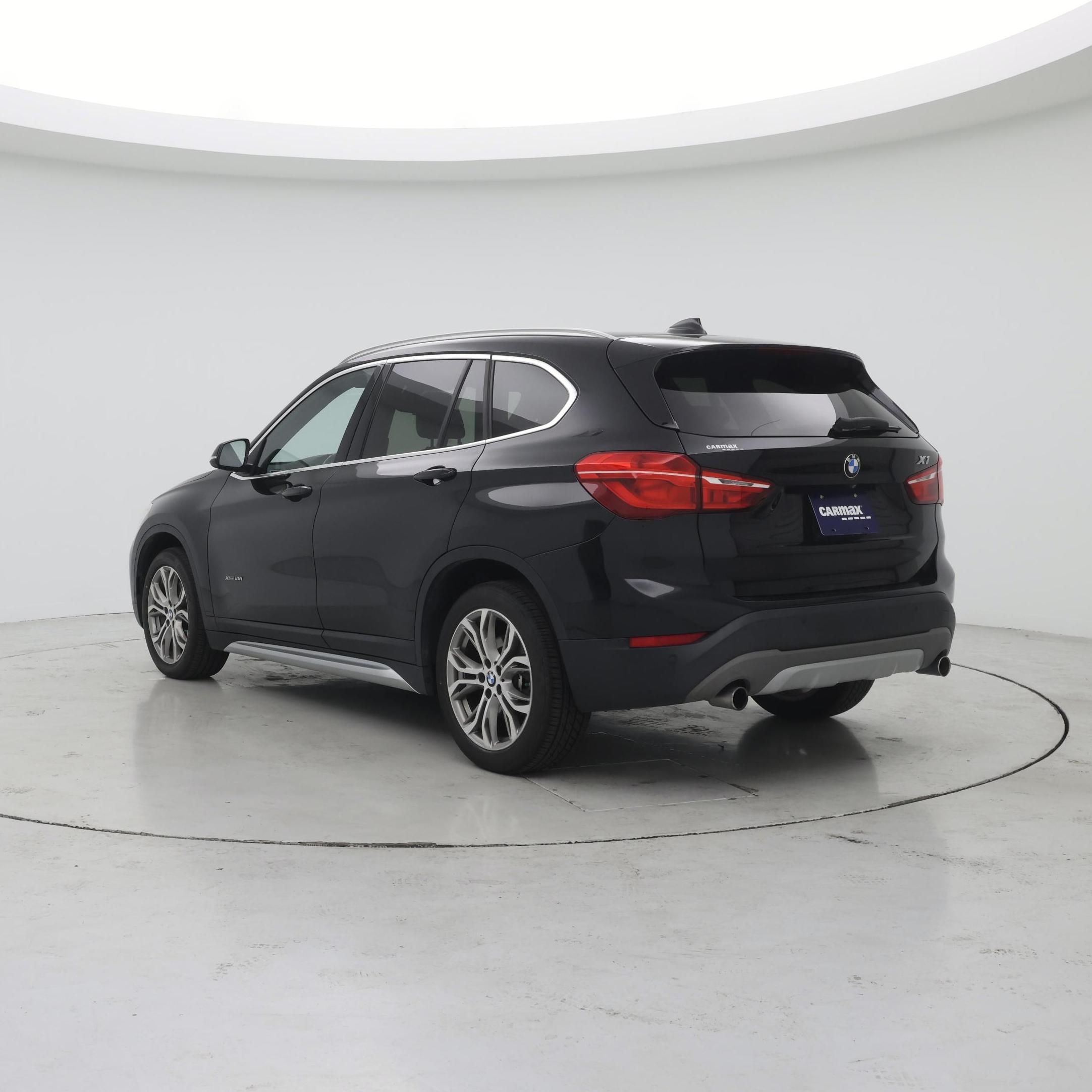 Thumbnail: 2017 BMW X1 - 2