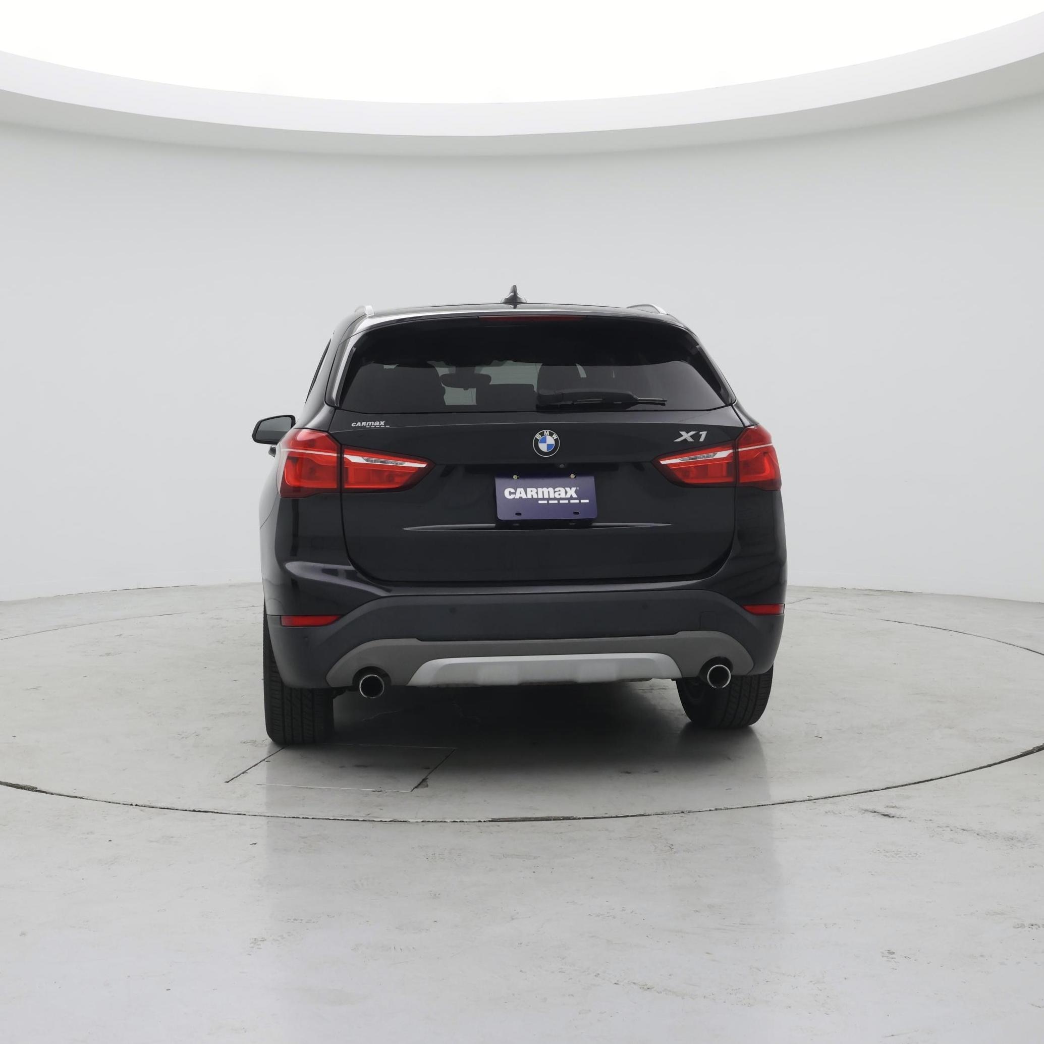 Thumbnail: 2017 BMW X1 - 6