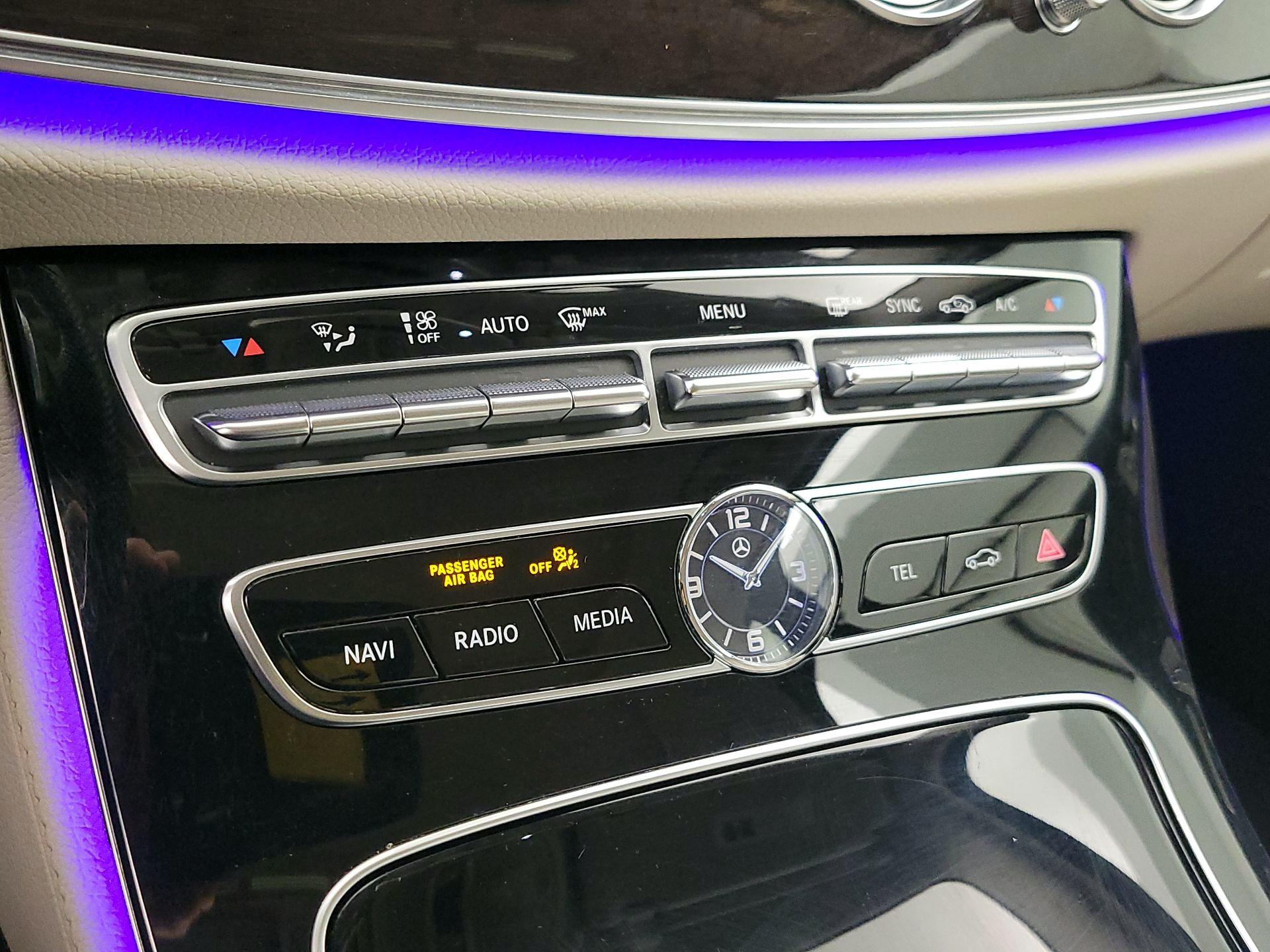 Thumbnail: 2017 Mercedes-Benz E-Class - 16