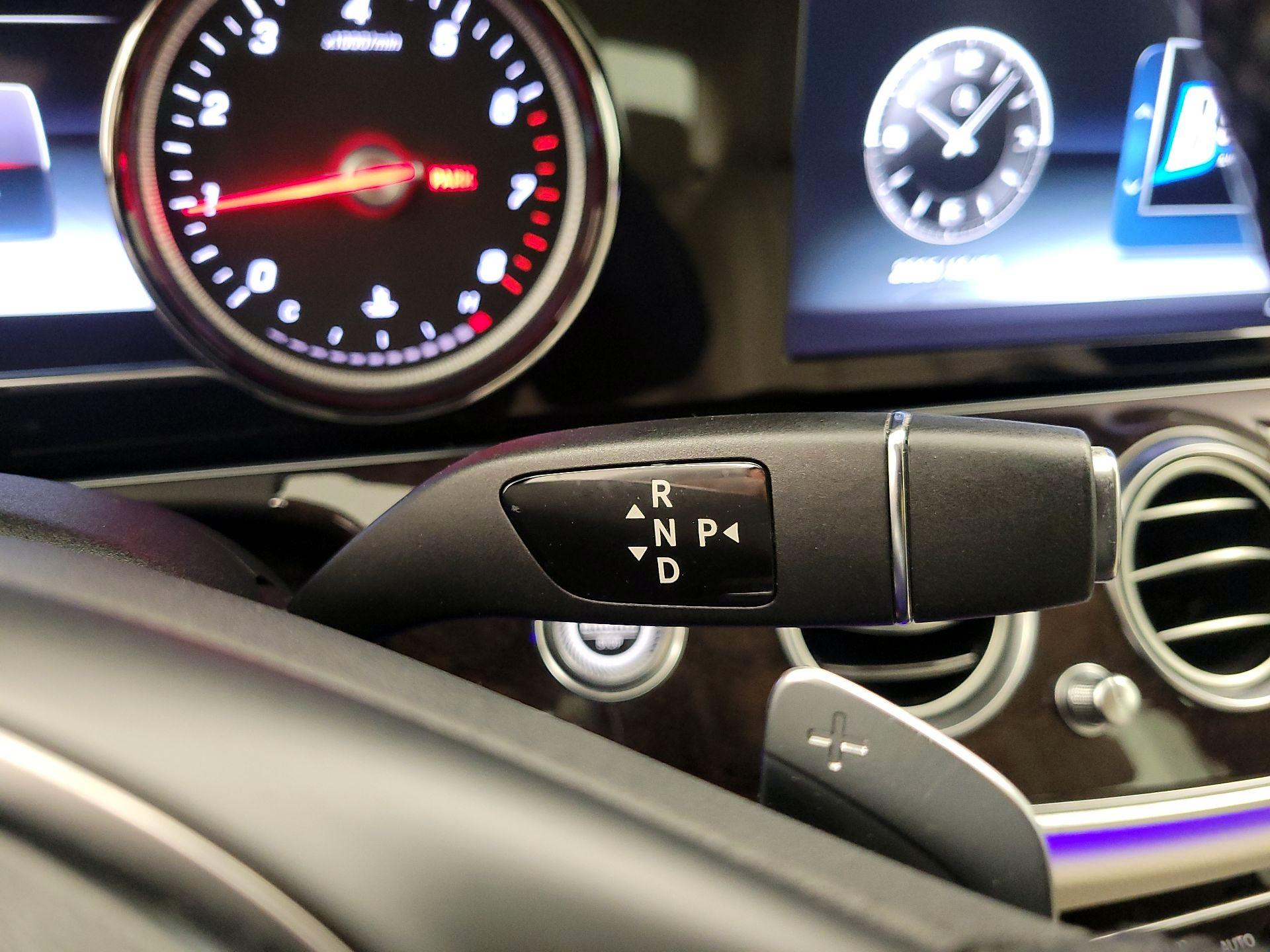 Thumbnail: 2017 Mercedes-Benz E-Class - 17