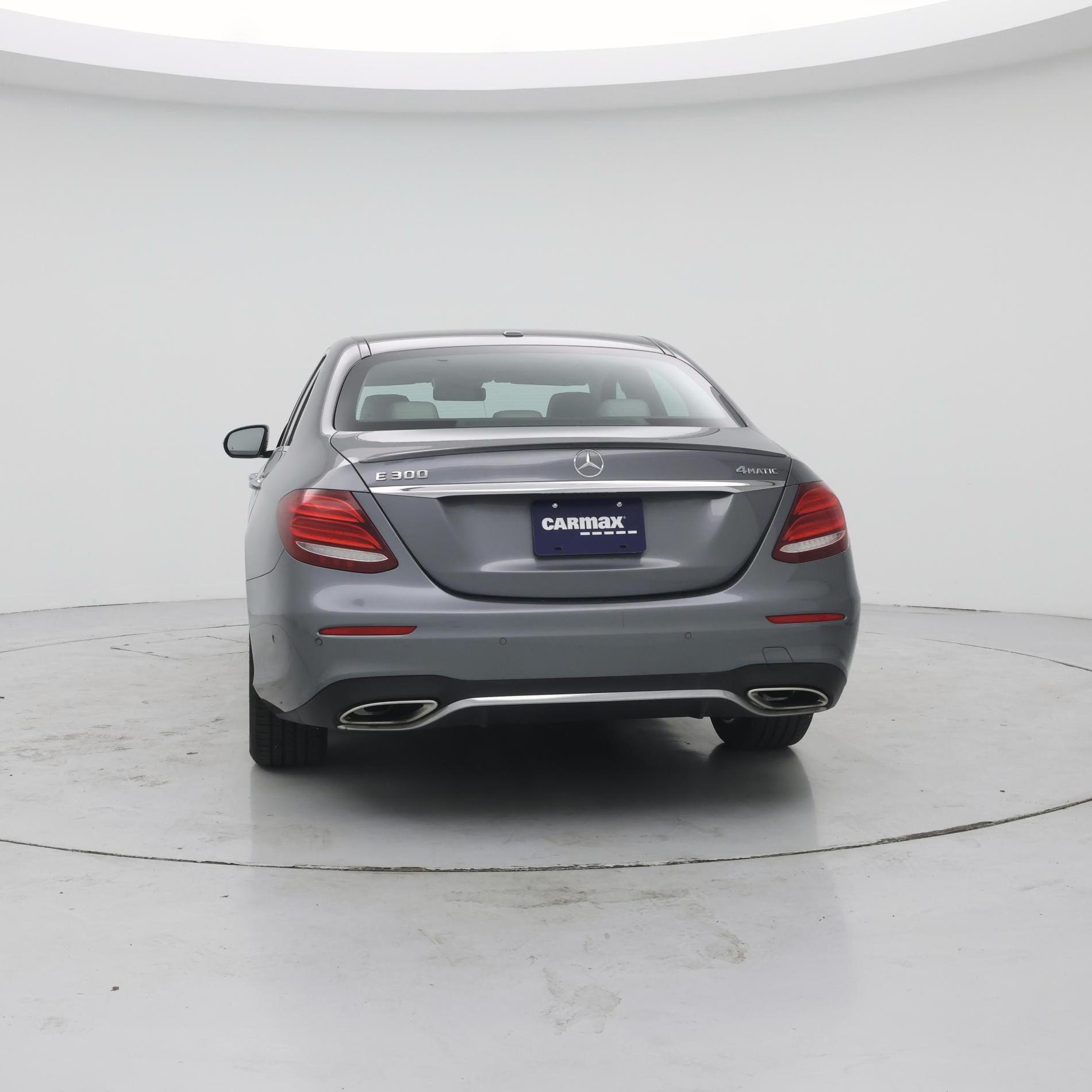 Thumbnail: 2017 Mercedes-Benz E-Class - 6