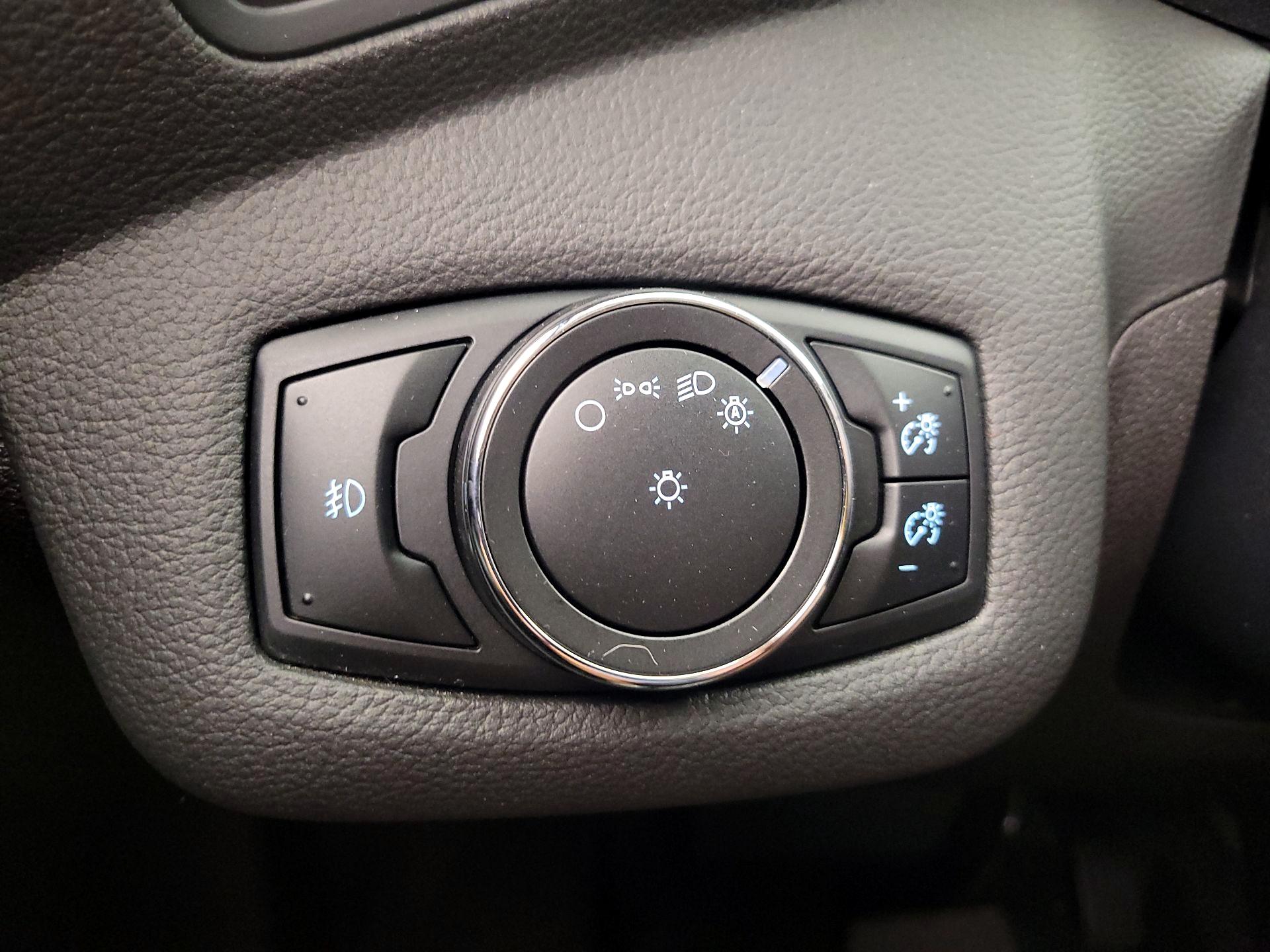 Thumbnail: 2014 Ford Escape - 13