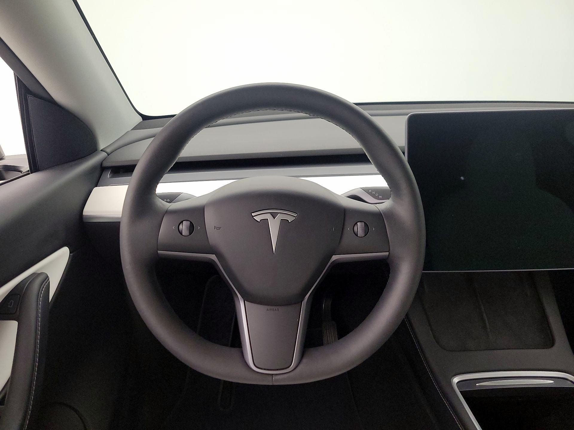 Thumbnail: 2022 Tesla Model Y - 10