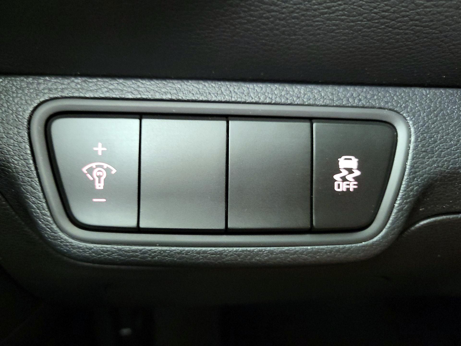 Thumbnail: 2024 Kia Forte - 13