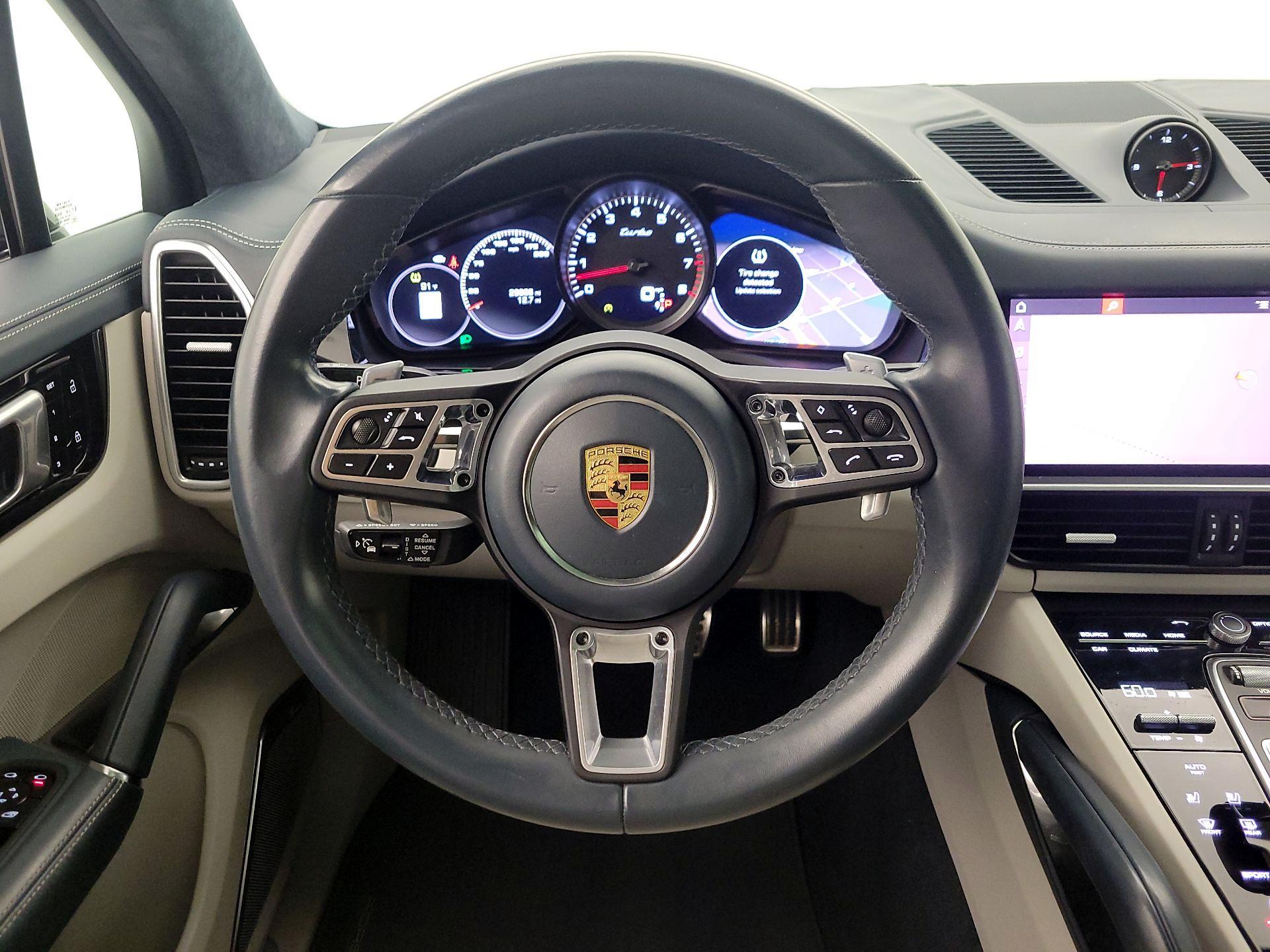 Thumbnail: 2020 Porsche Cayenne - 10