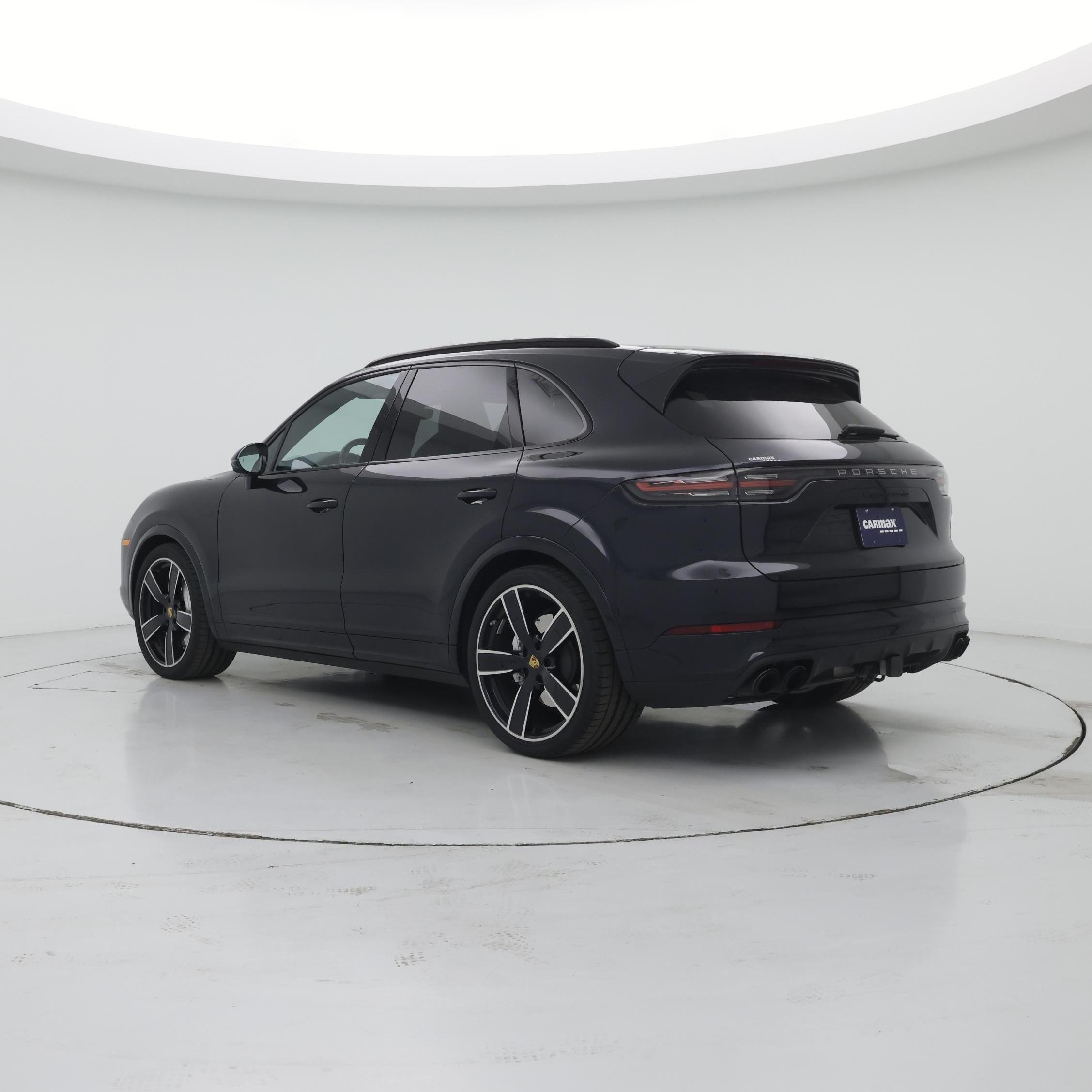 Thumbnail: 2020 Porsche Cayenne - 2