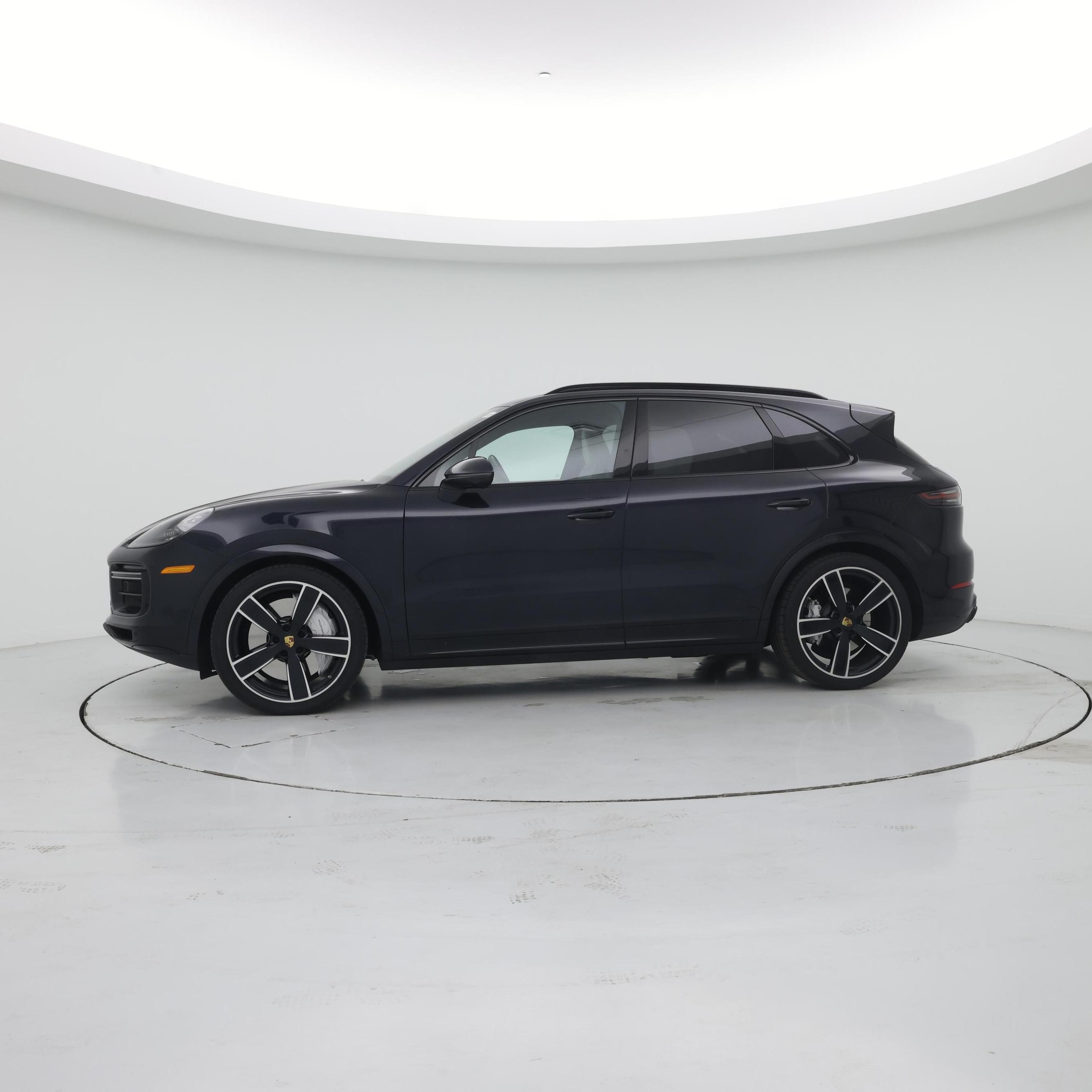 Thumbnail: 2020 Porsche Cayenne - 3