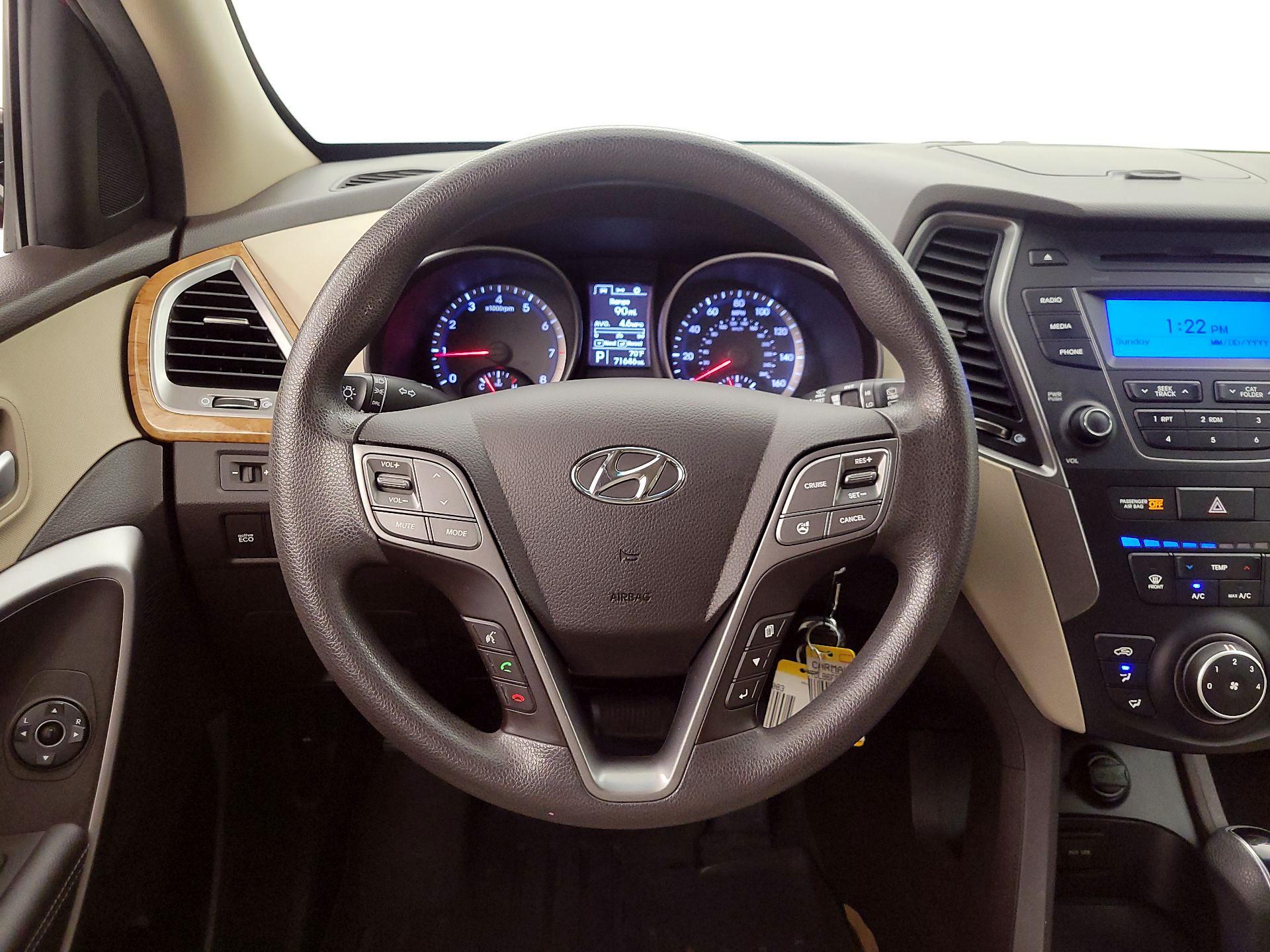 Thumbnail: 2015 Hyundai Santa Fe - 10