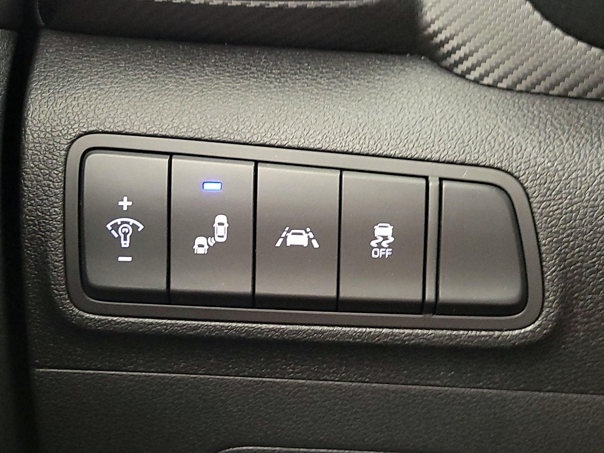 Thumbnail: 2021 Hyundai Tucson - 13