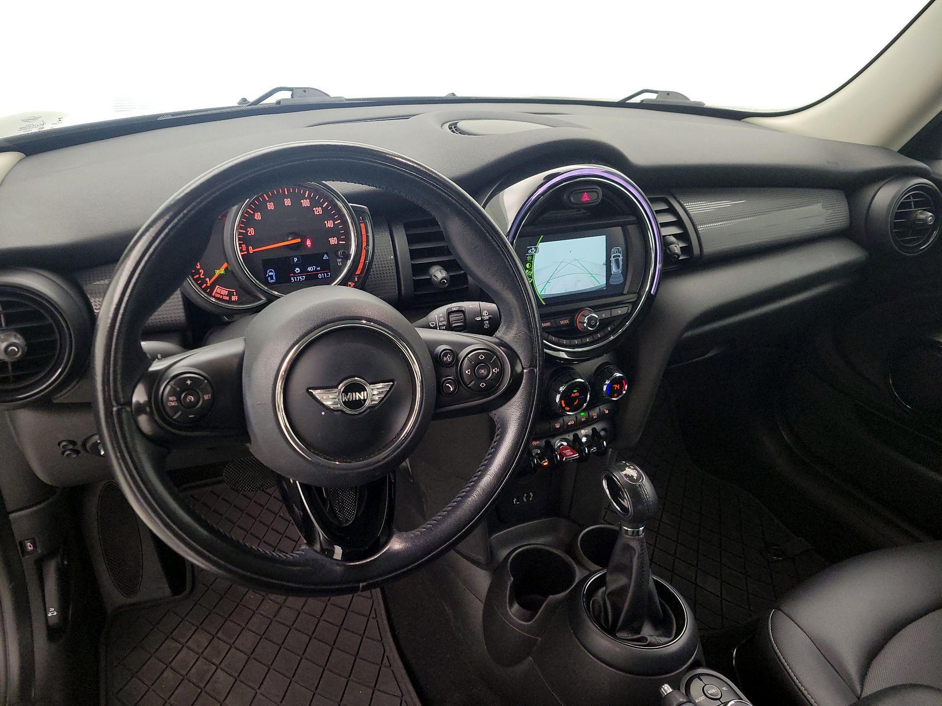 Thumbnail: 2018 MINI Cooper Hardtop - 9