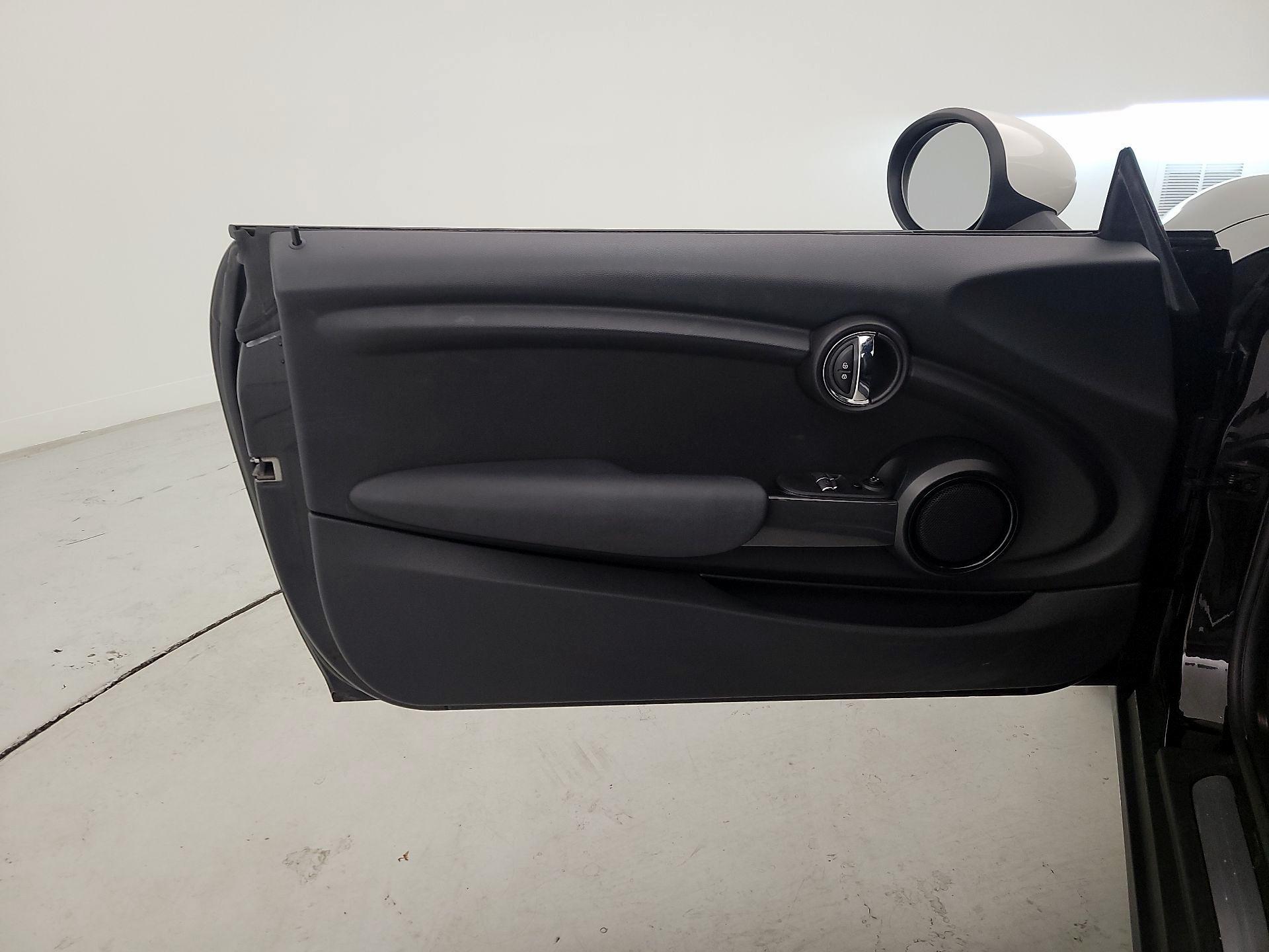 Thumbnail: 2018 MINI Cooper Hardtop - 12