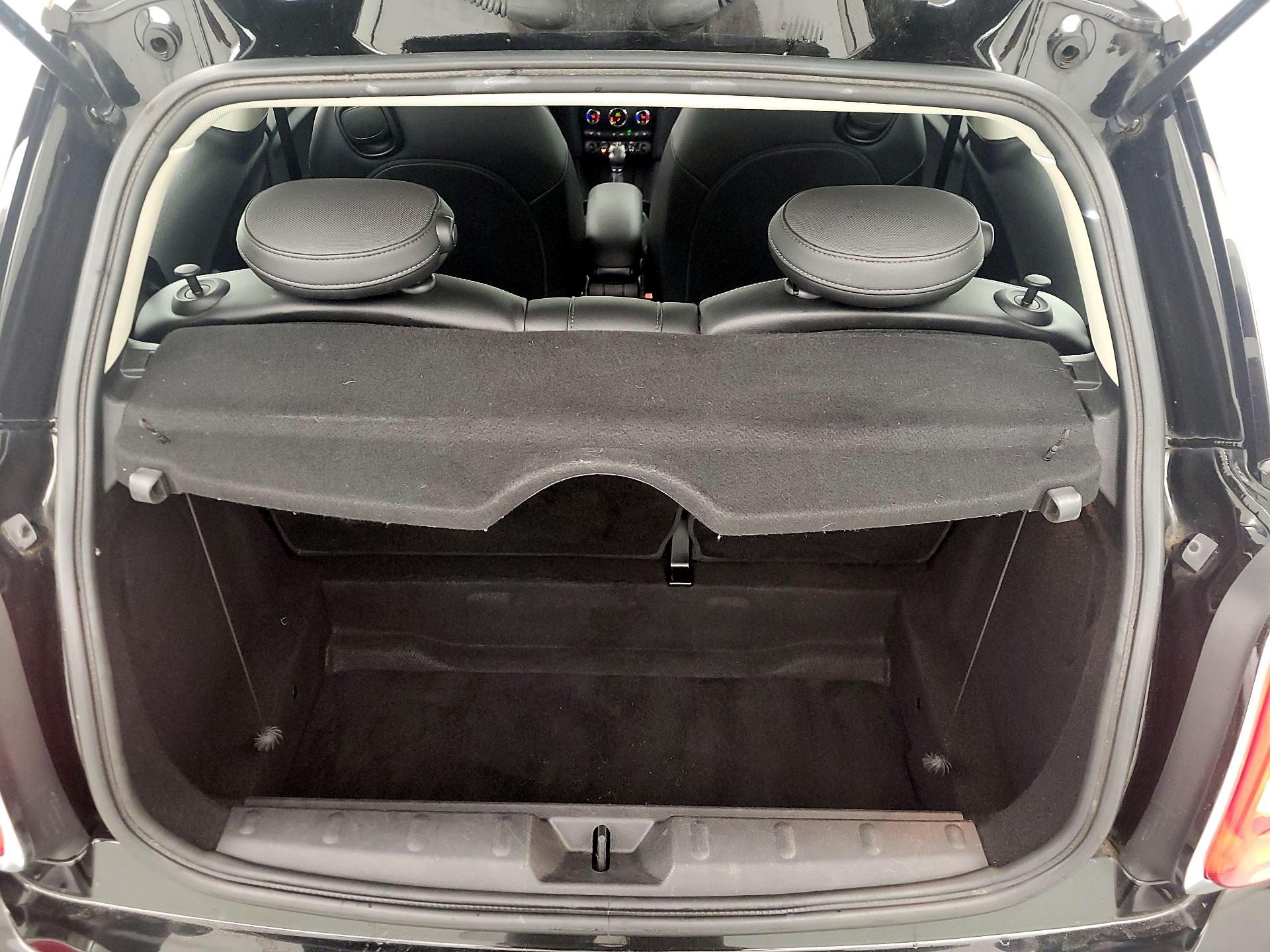 Thumbnail: 2018 MINI Cooper Hardtop - 19